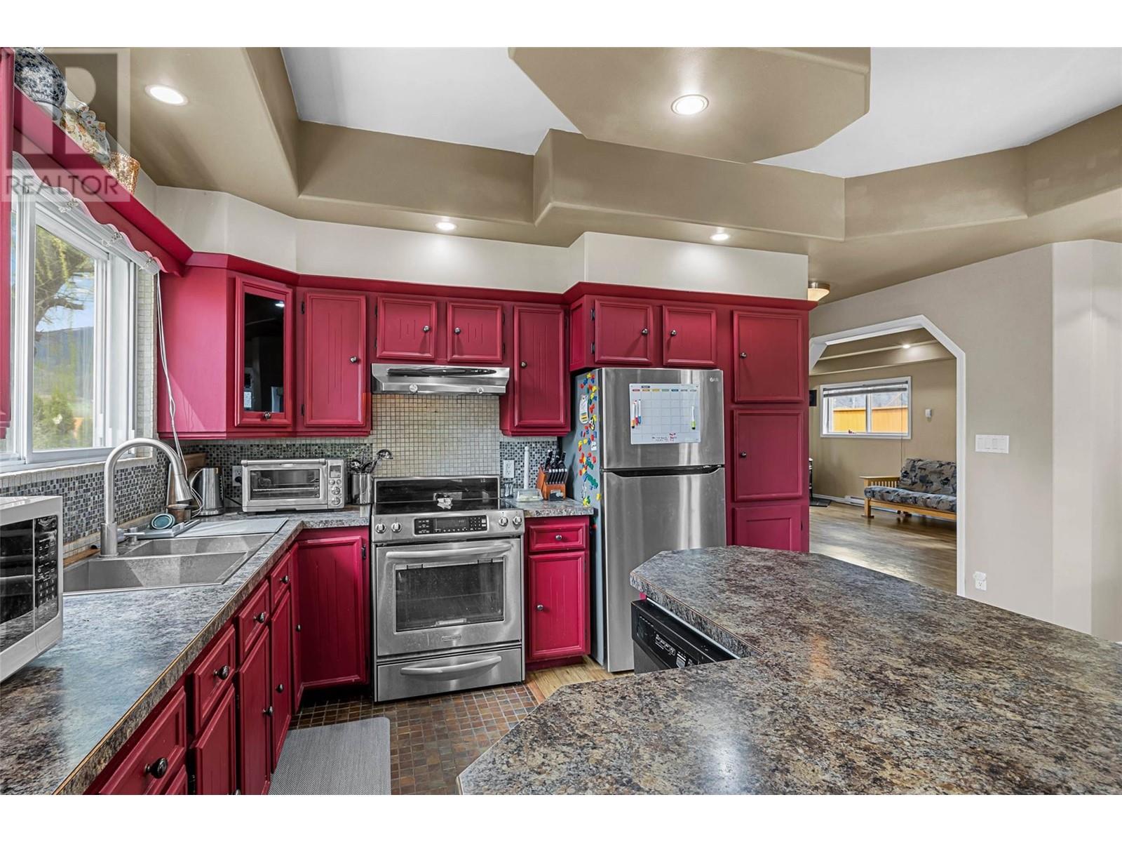 5214 Kamloops Vernon Highway, Westwold, British Columbia  V0E 3B1 - Photo 9 - 10345742