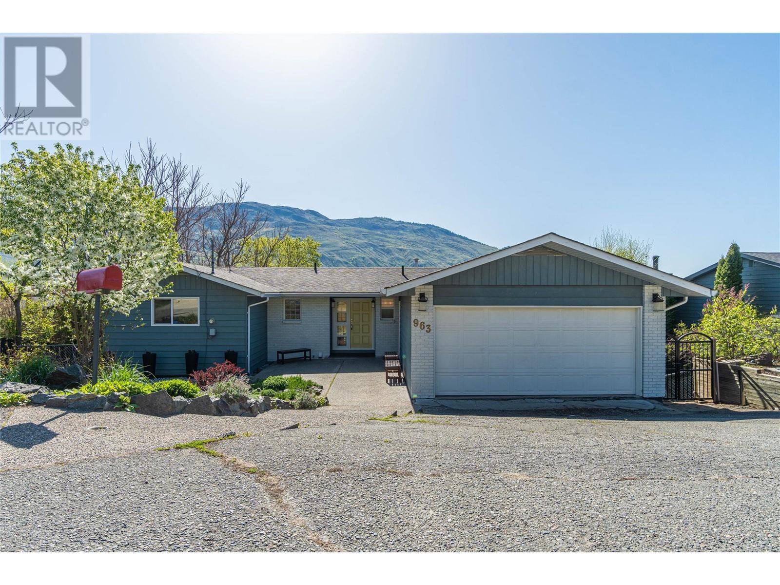 963 Sicamore Drive, Kamloops, British Columbia  V2B 8B7 - Photo 1 - 10345710
