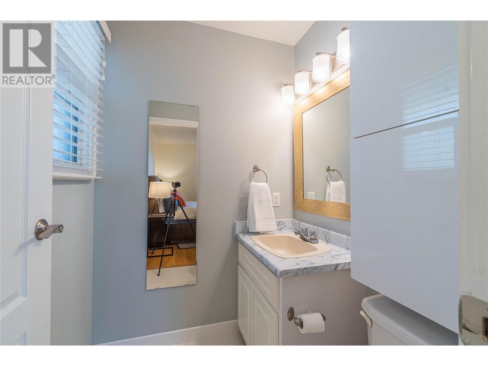 963 Sicamore Drive, Kamloops, British Columbia  V2B 8B7 - Photo 18 - 10345710