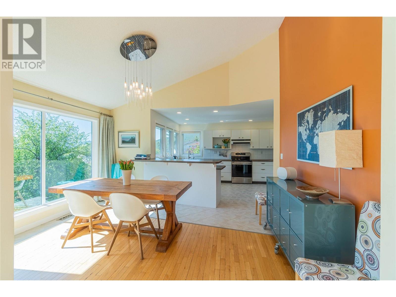 963 Sicamore Drive, Kamloops, British Columbia  V2B 8B7 - Photo 5 - 10345710