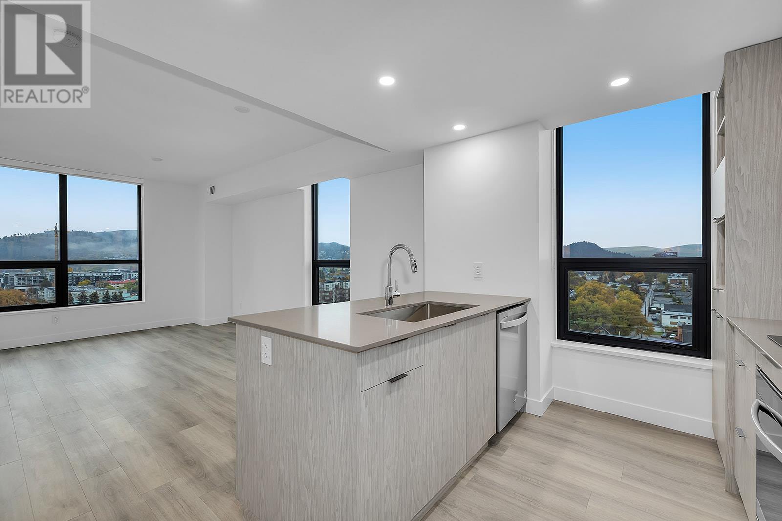 1488 Bertram Street Unit# 1208, Kelowna, British Columbia  V1Y 6P2 - Photo 3 - 10345480