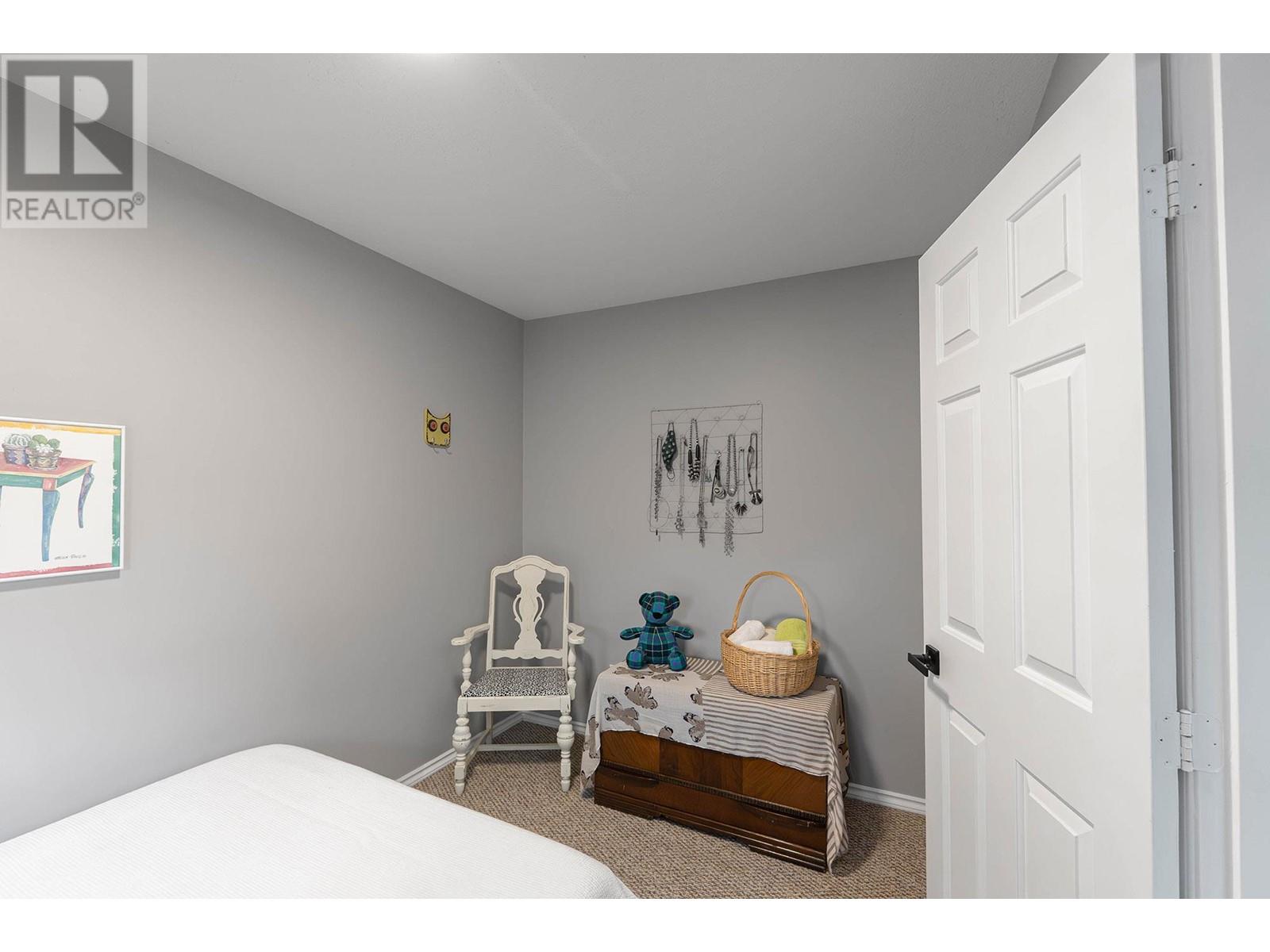 1996 Tomat Avenue, Kelowna, British Columbia  V1Z 3C5 - Photo 32 - 10344897
