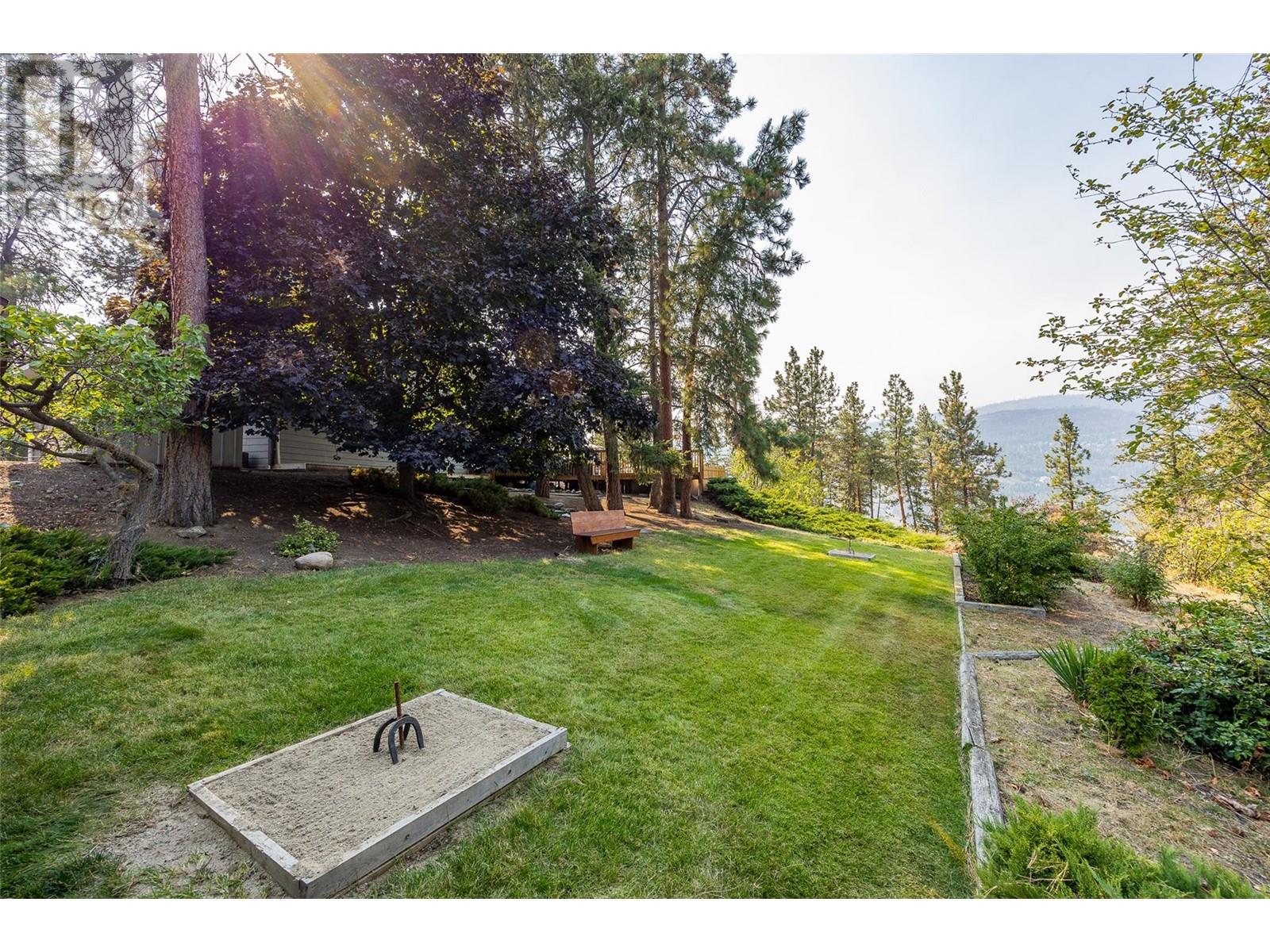 1996 Tomat Avenue, Kelowna, British Columbia  V1Z 3C5 - Photo 37 - 10344897