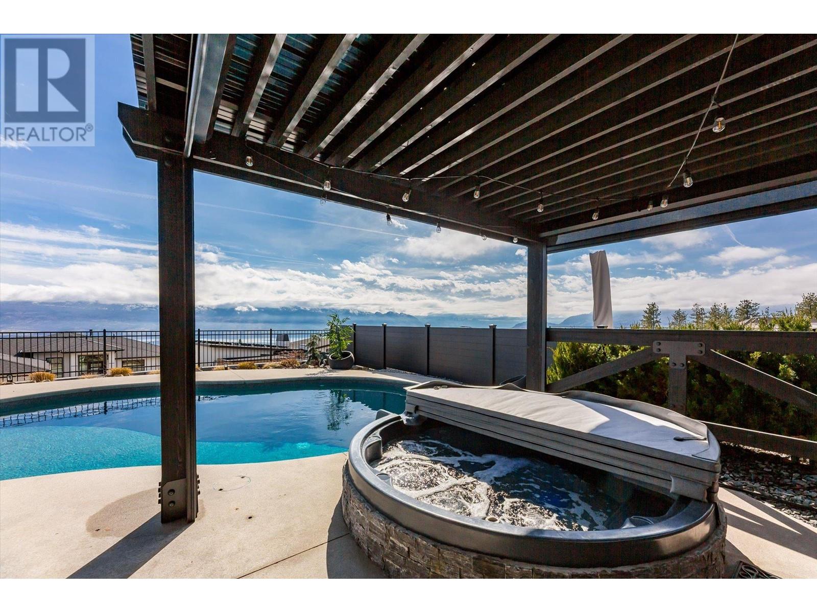 1547 Cabernet Way, West Kelowna, British Columbia  V4T 0E1 - Photo 3 - 10345858