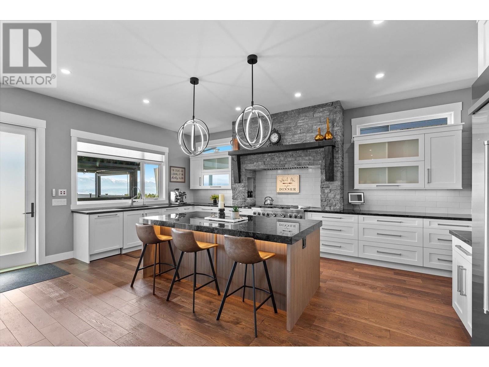 1547 Cabernet Way, West Kelowna, British Columbia  V4T 0E1 - Photo 4 - 10345858