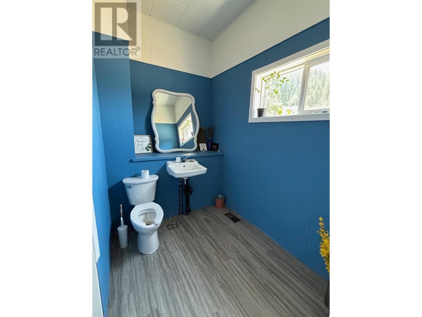 375 Copper  S Avenue, Greenwood, British Columbia  V0H 1J0 - Photo 5 - 10345857