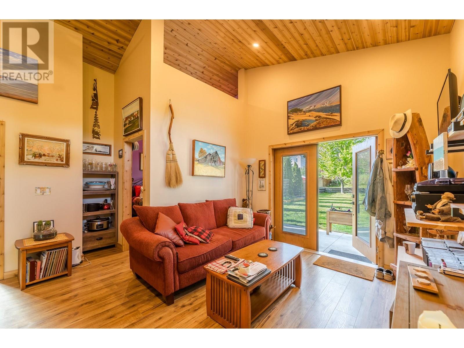 9718 Julia Street, Summerland, British Columbia  V0H 1Z6 - Photo 30 - 10345871