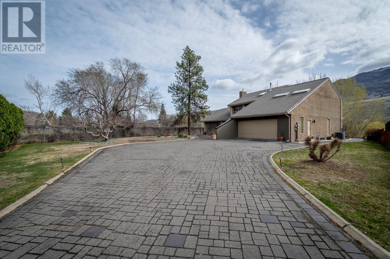 604 Stansfield Road, Kamloops, British Columbia  V2B 6M3 - Photo 45 - 10345868