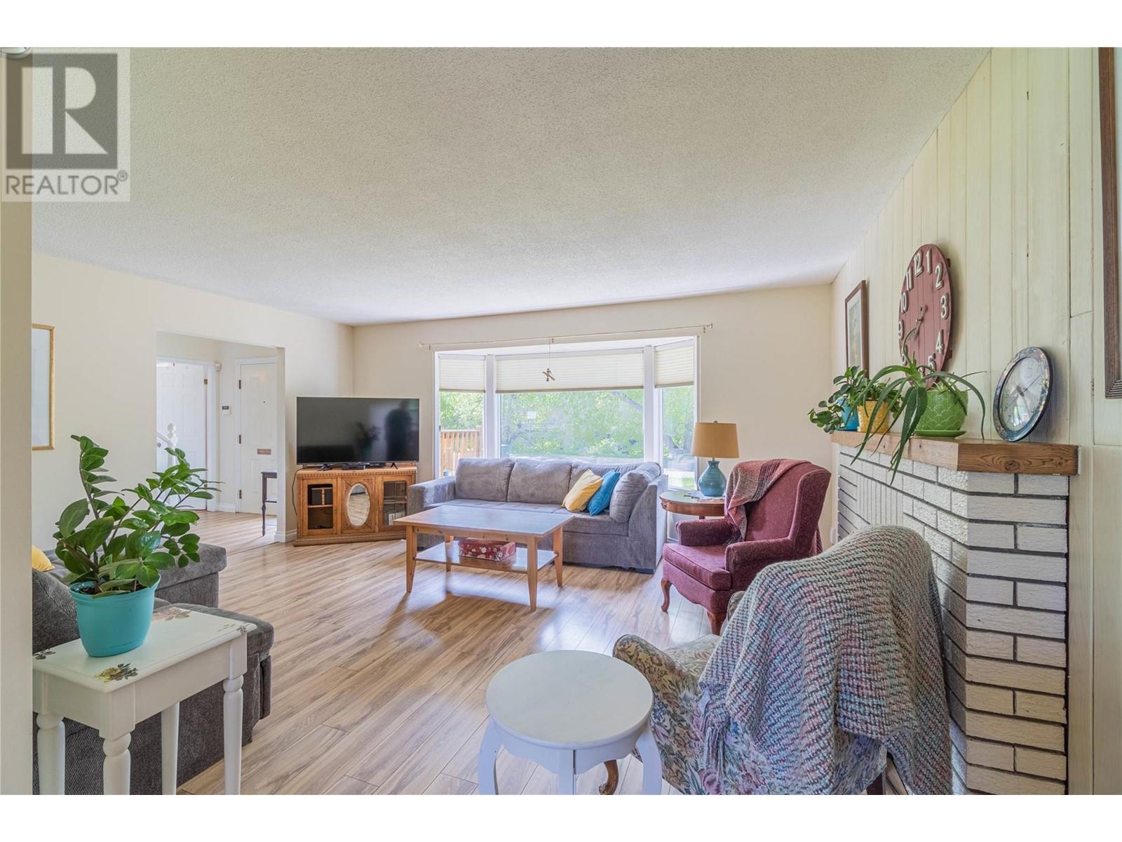 1338 Kenora Road, Kamloops, British Columbia  V2B 3X7 - Photo 10 - 10345508