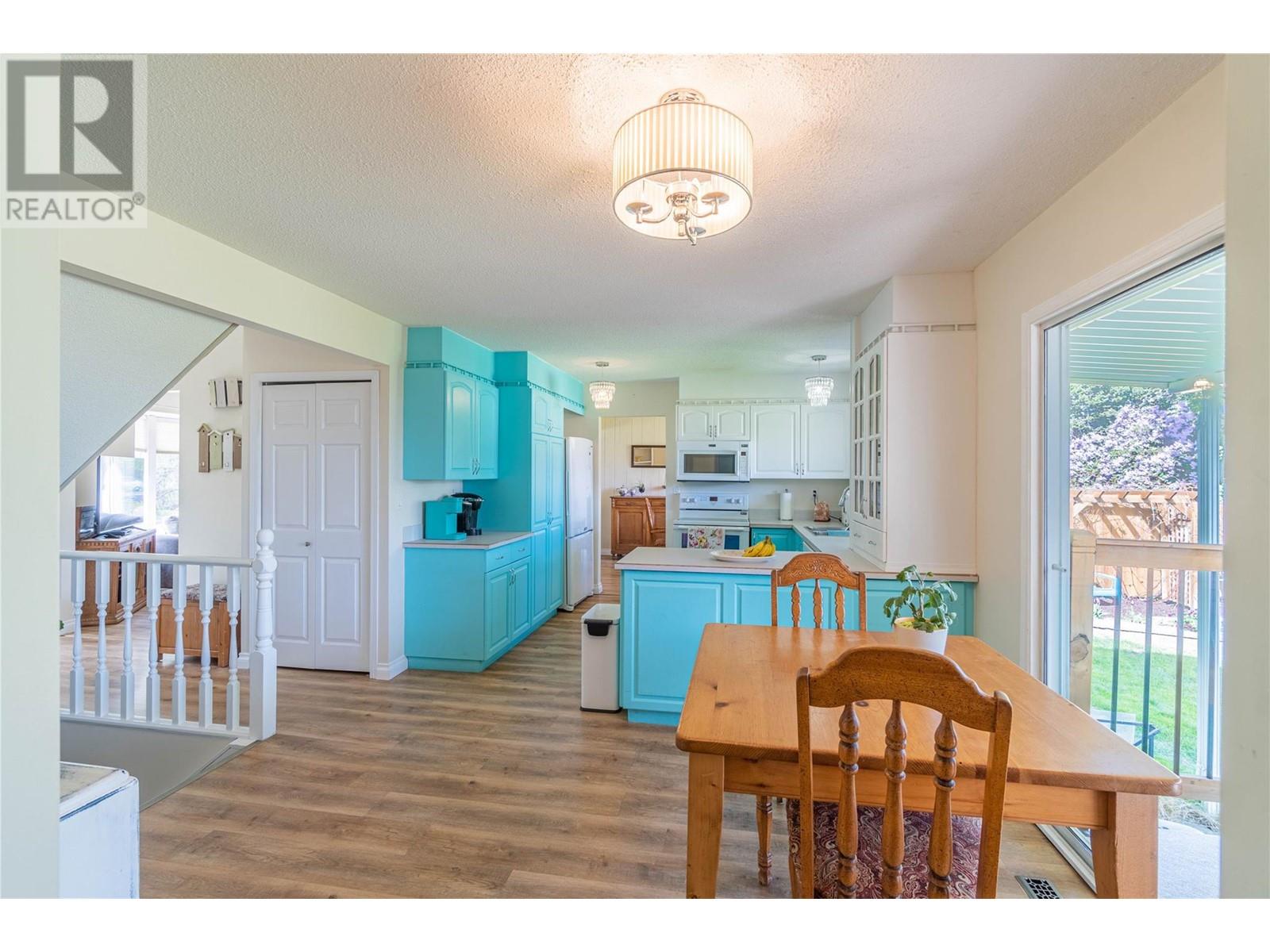 1338 Kenora Road, Kamloops, British Columbia  V2B 3X7 - Photo 15 - 10345508