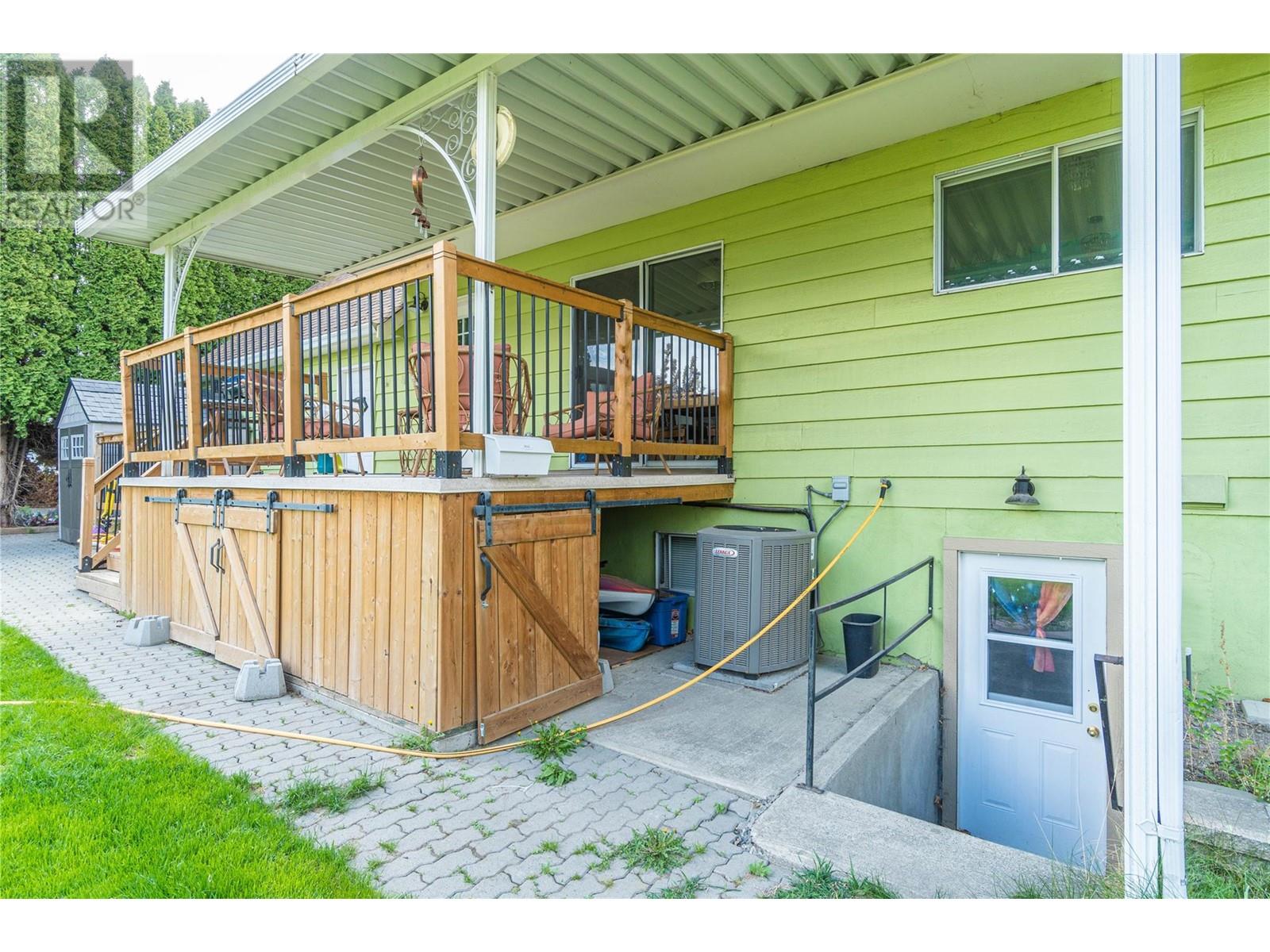 1338 Kenora Road, Kamloops, British Columbia  V2B 3X7 - Photo 30 - 10345508