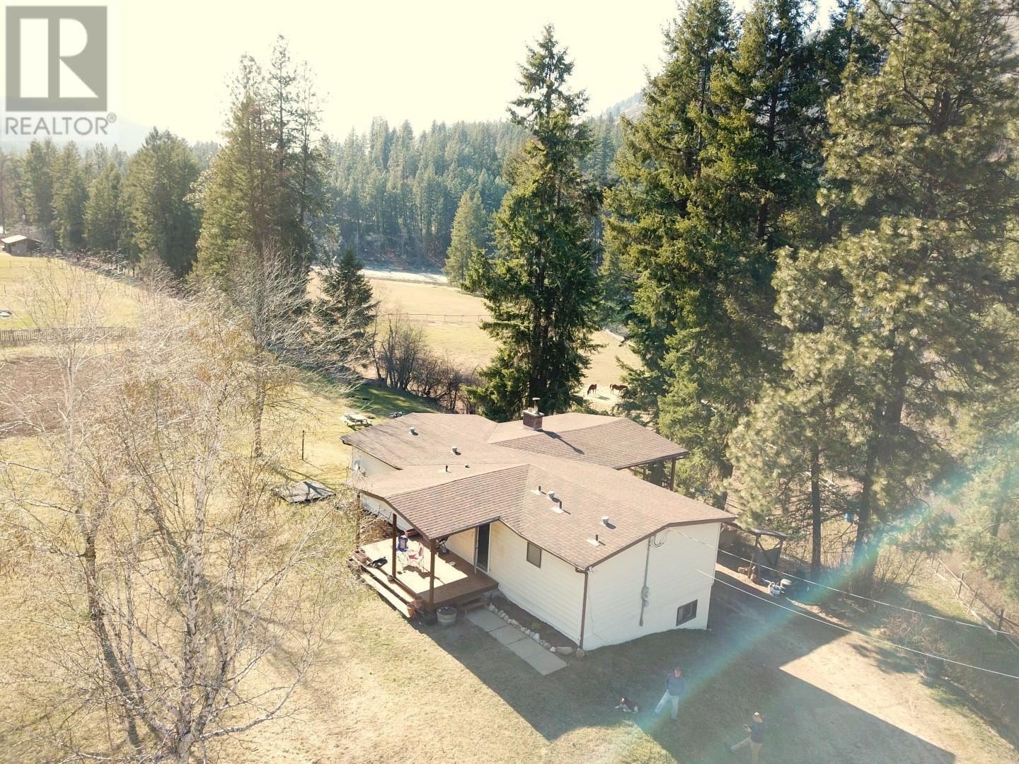 855 Ponderosa Drive, Christina Lake, British Columbia  V0H 1E0 - Photo 11 - 10345915