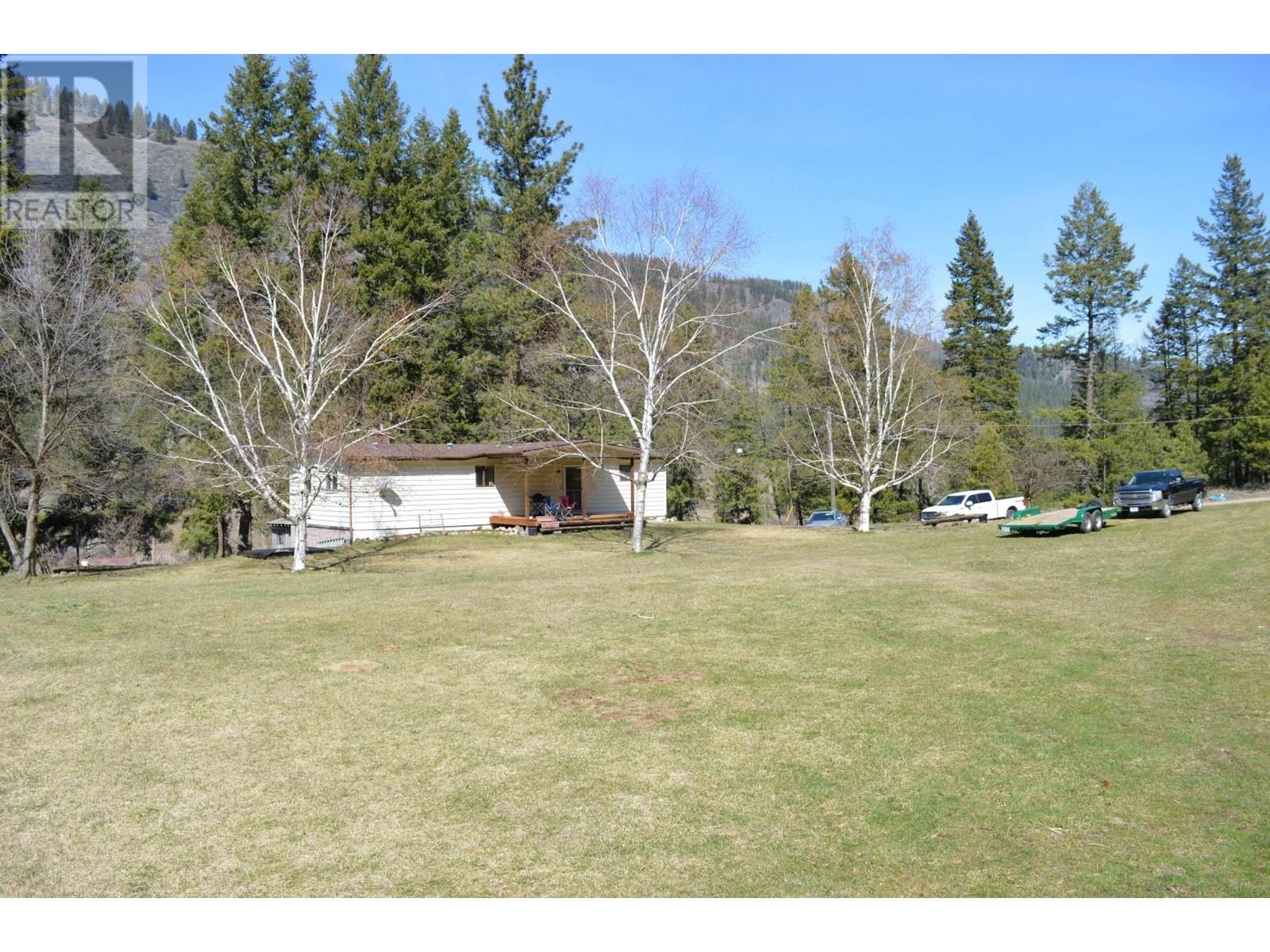855 Ponderosa Drive, Christina Lake, British Columbia  V0H 1E0 - Photo 12 - 10345915