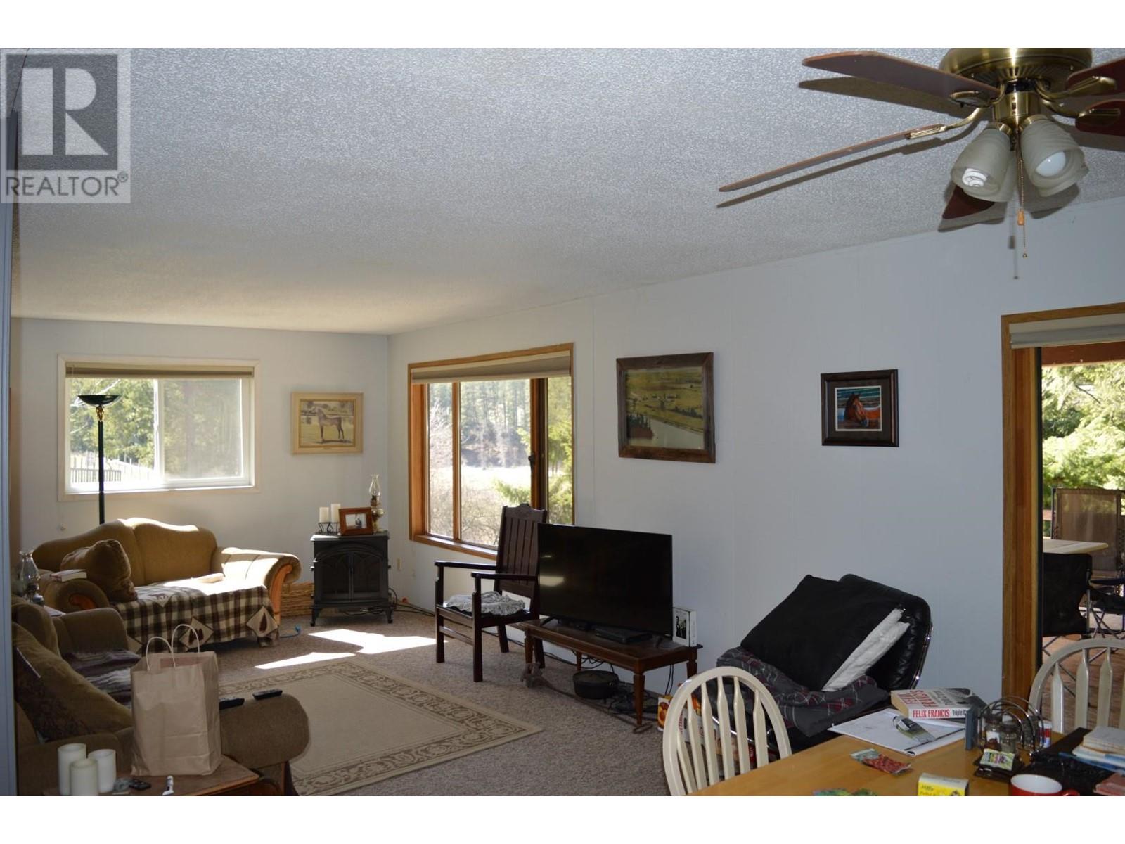 855 Ponderosa Drive, Christina Lake, British Columbia  V0H 1E0 - Photo 35 - 10345915