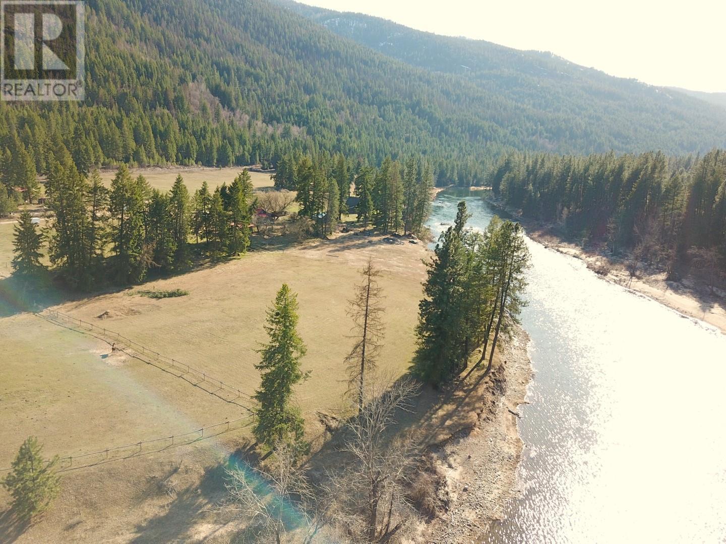 855 Ponderosa Drive, Christina Lake, British Columbia  V0H 1E0 - Photo 5 - 10345915
