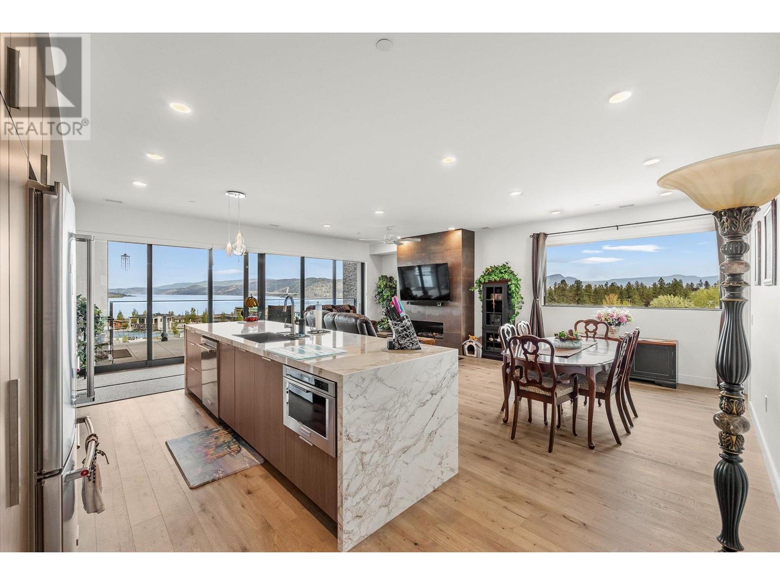 3000 Ariva Drive Unit# 3405, Kelowna, British Columbia  V1Z 0B3 - Photo 2 - 10345859