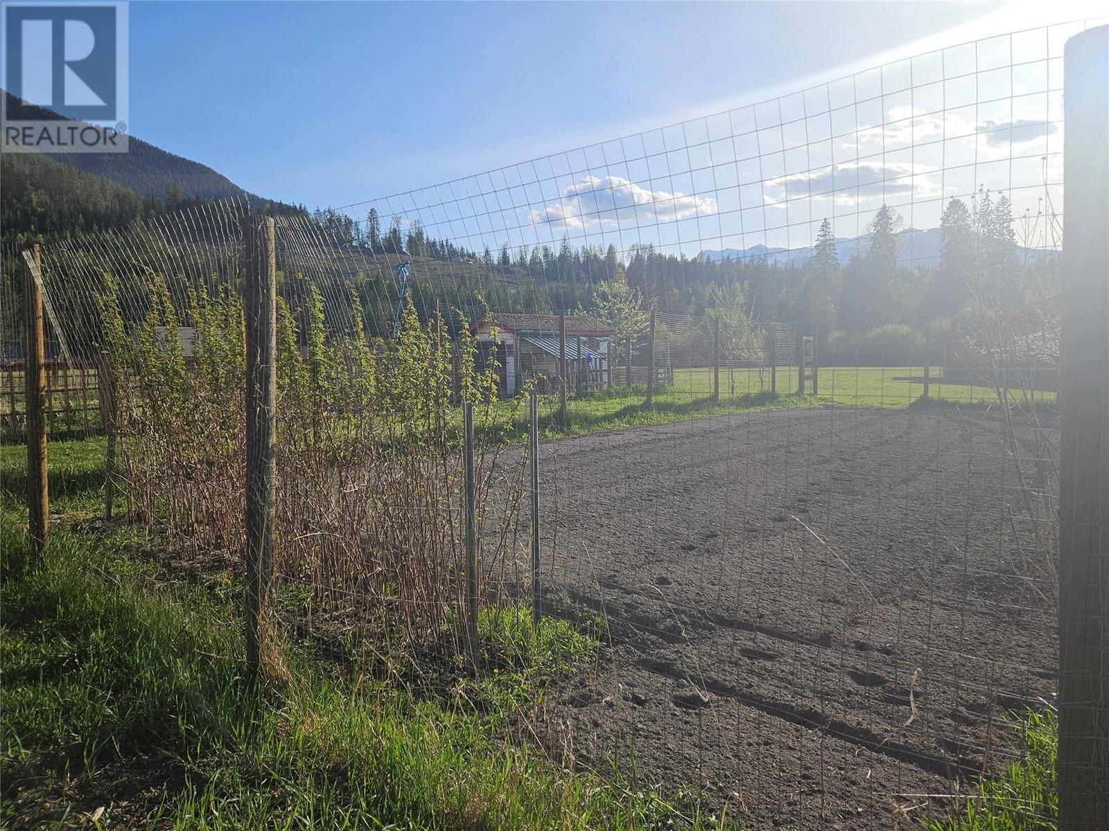 695 Brouse Loop Road Lot# 2, Nakusp, British Columbia  V0G 1R1 - Photo 17 - 10345801