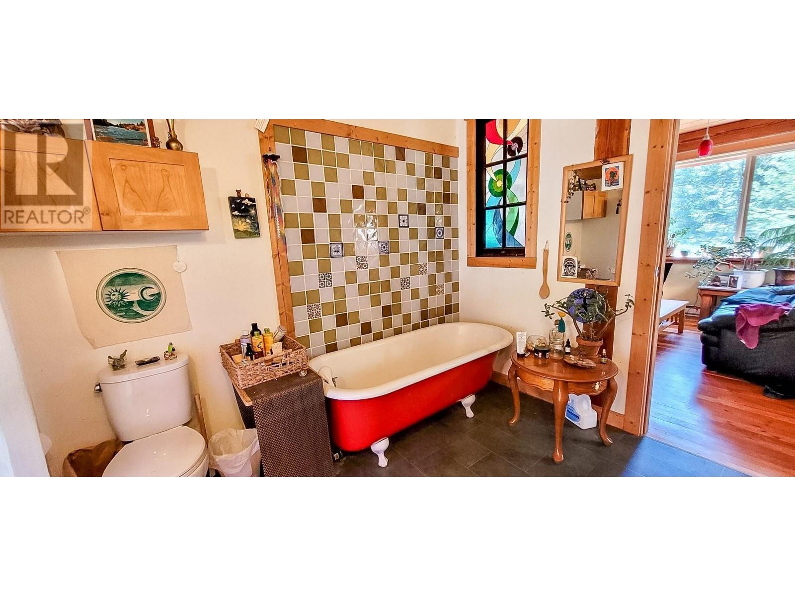 7152 Graham Road, Winlaw, British Columbia  V0G 2J0 - Photo 19 - 10344839
