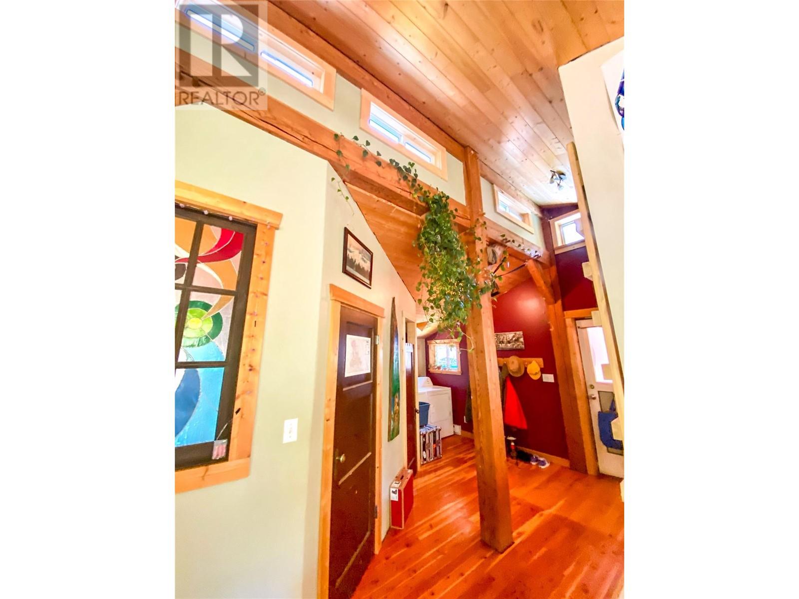 7152 Graham Road, Winlaw, British Columbia  V0G 2J0 - Photo 22 - 10344839