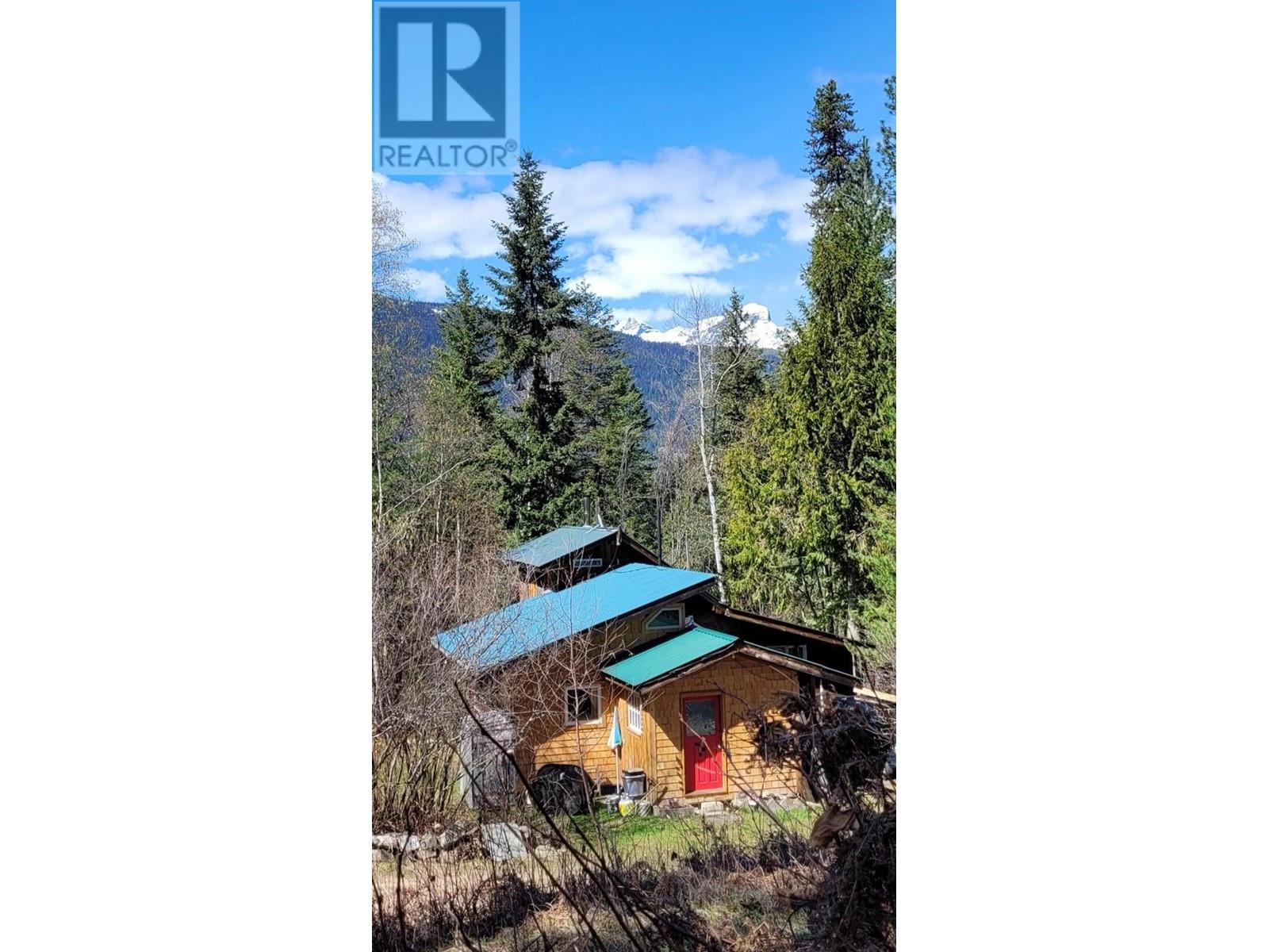 7152 Graham Road, Winlaw, British Columbia  V0G 2J0 - Photo 7 - 10344839