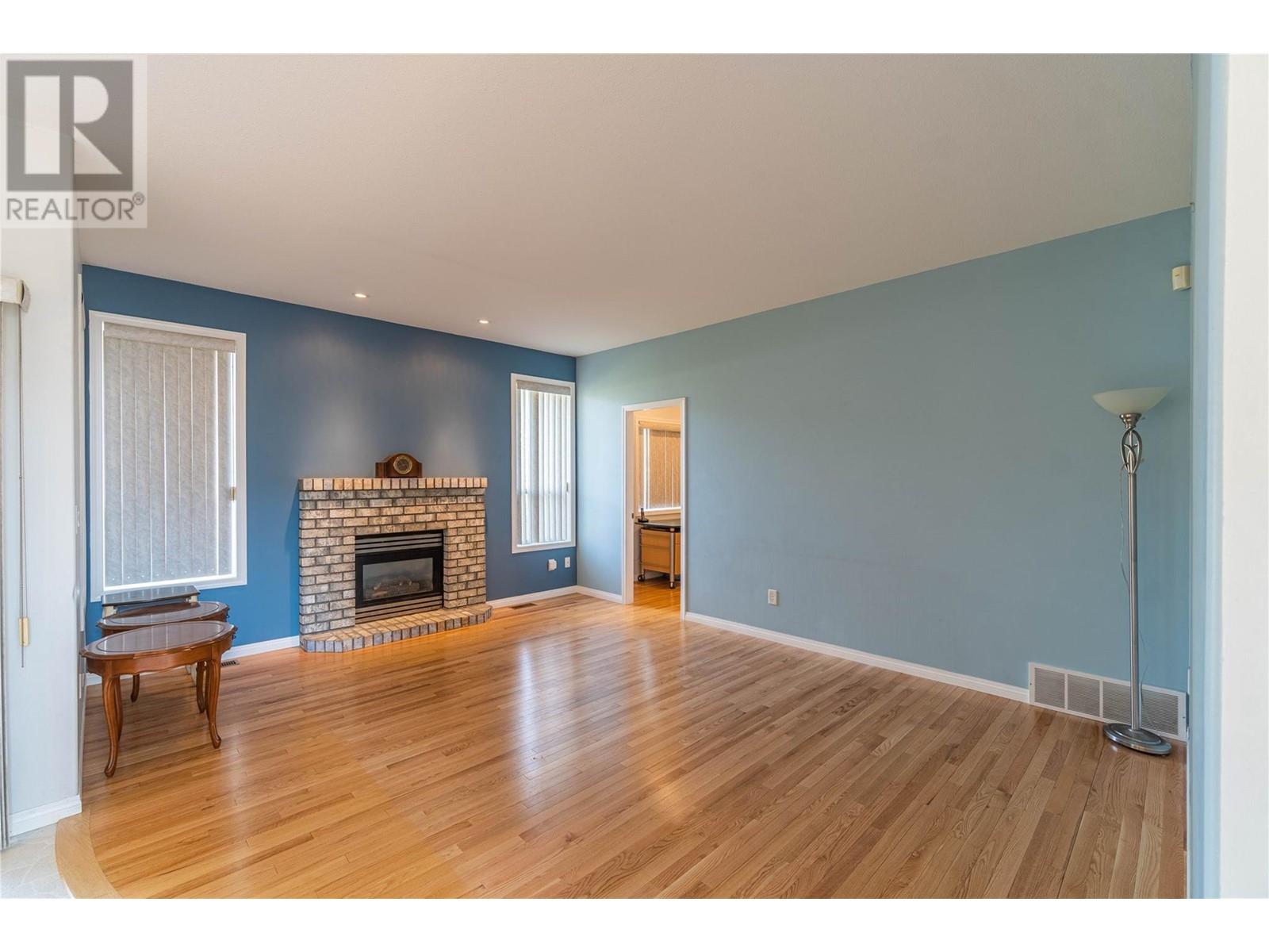 550 Mccurrach Place, Kamloops, British Columbia  V2B 8R1 - Photo 14 - 10345660