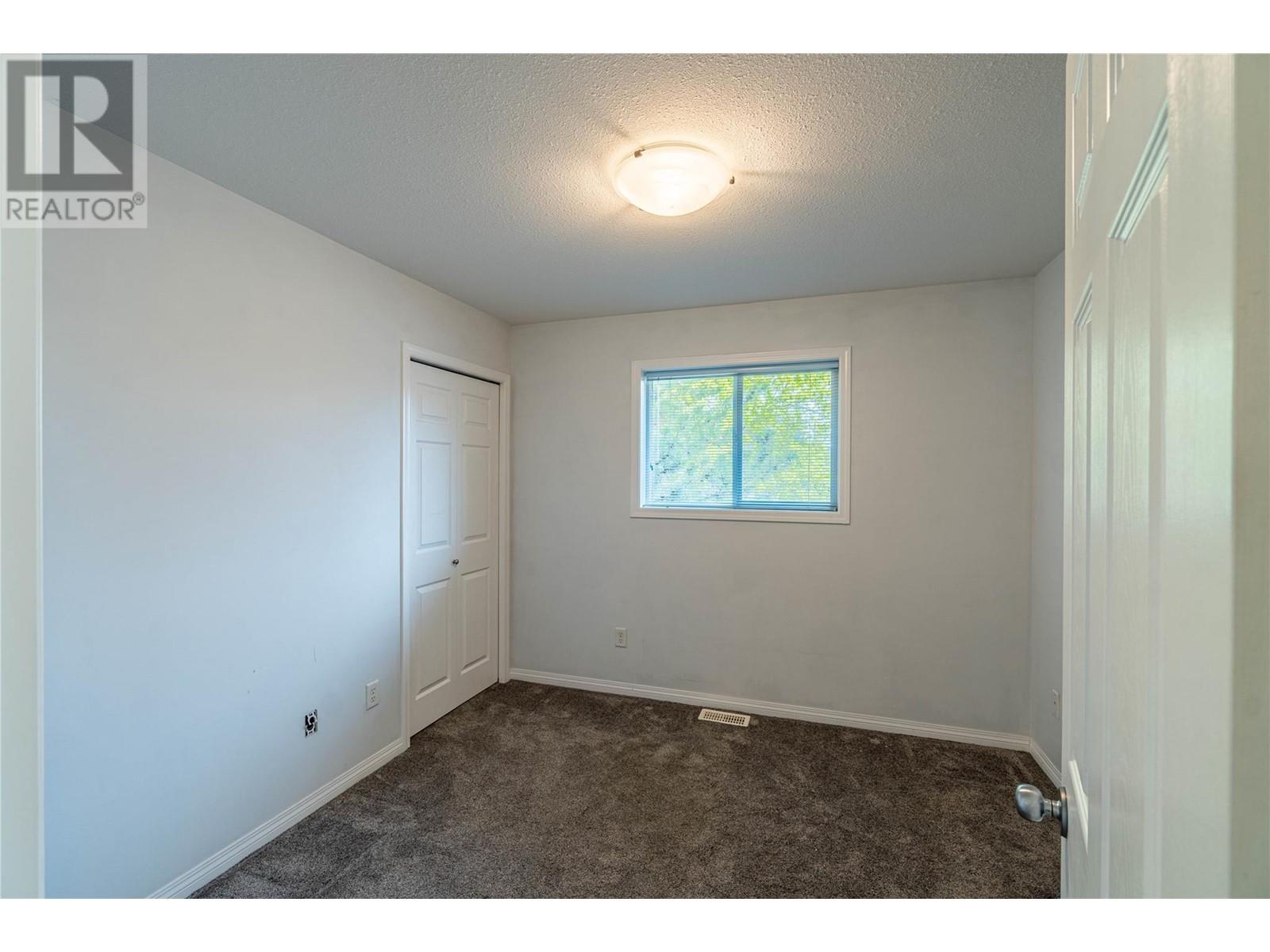 550 Mccurrach Place, Kamloops, British Columbia  V2B 8R1 - Photo 32 - 10345660
