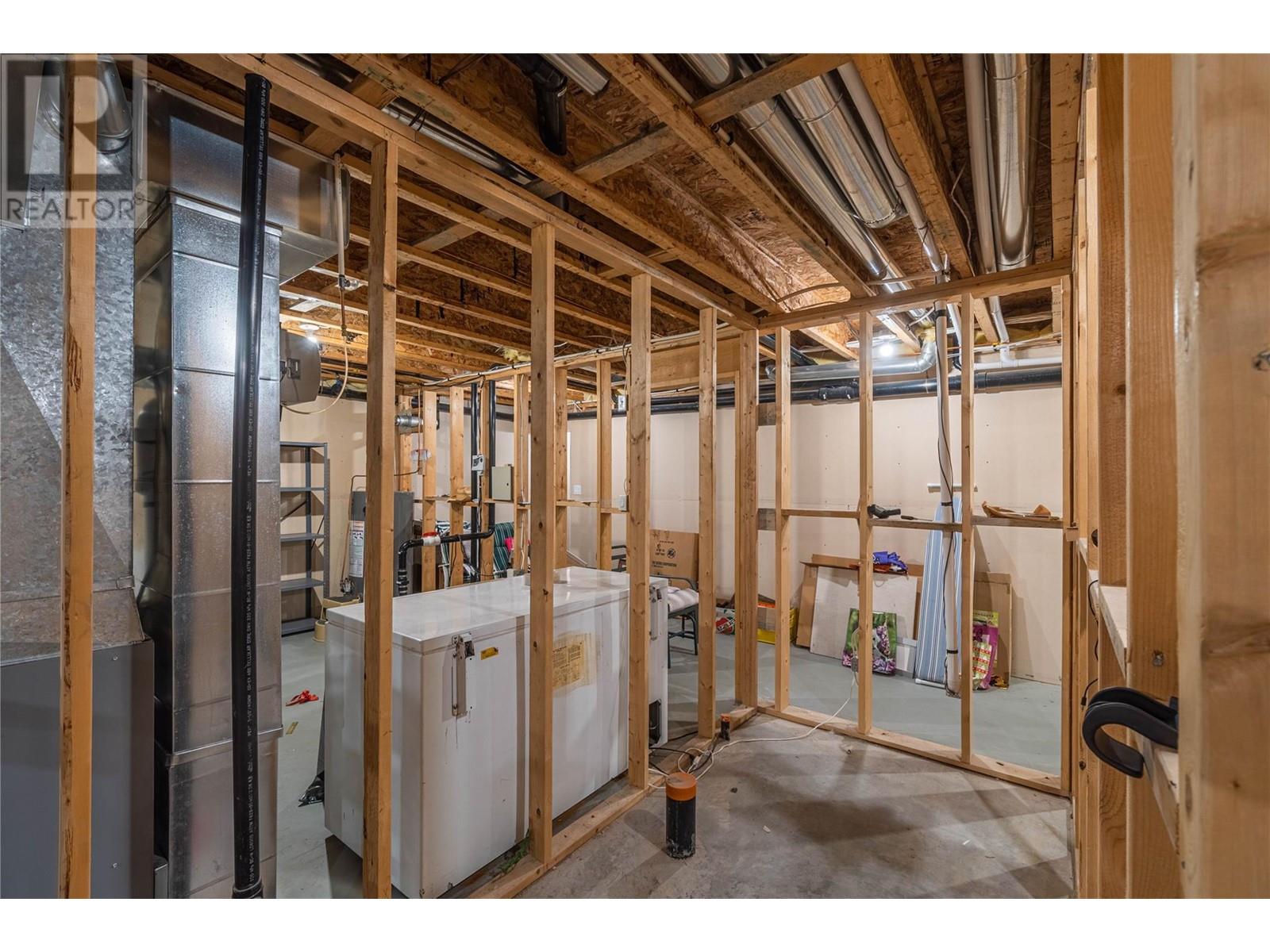 550 Mccurrach Place, Kamloops, British Columbia  V2B 8R1 - Photo 45 - 10345660