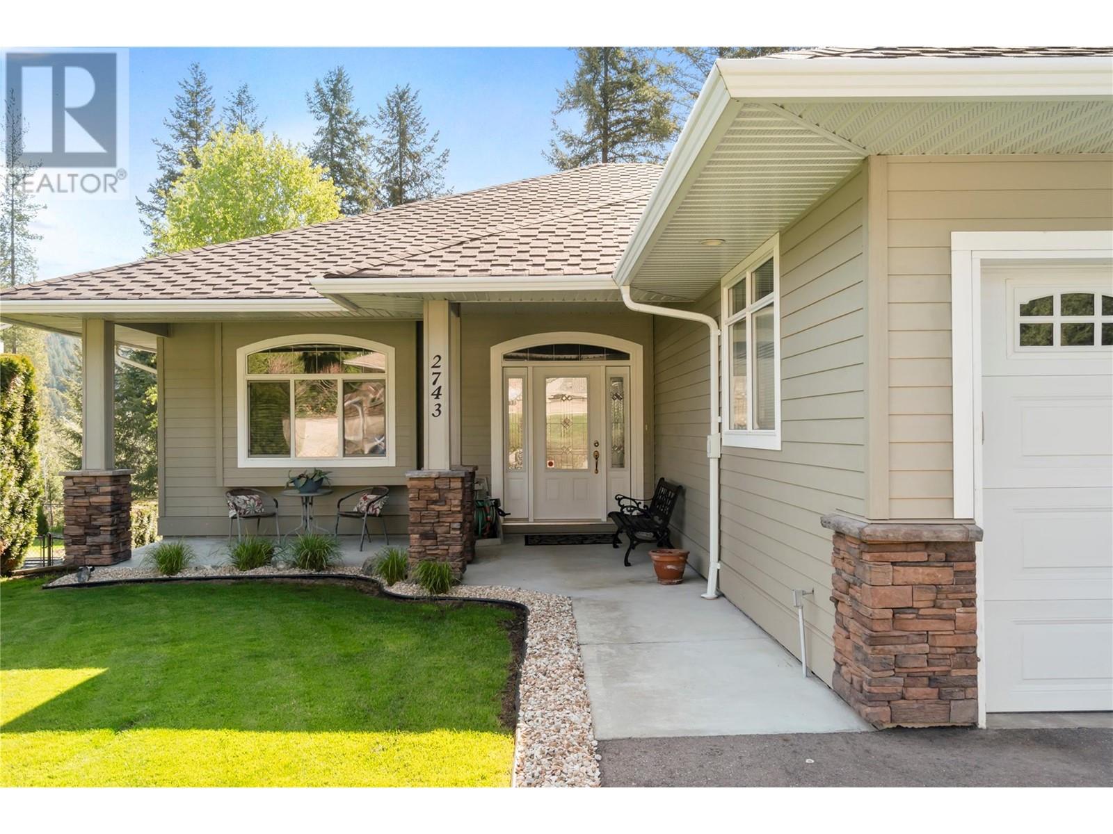2743 Golf Course Drive, Blind Bay, British Columbia  V0E 1H2 - Photo 43 - 10345328