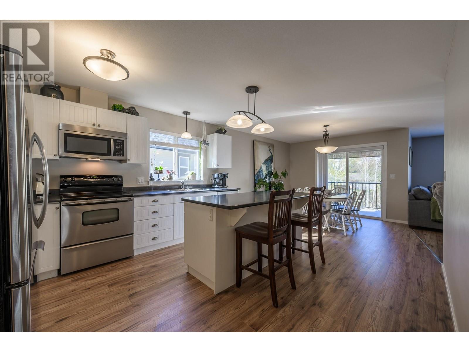 1760 Copperhead Drive Unit# 23, Kamloops, British Columbia  V1S 2B4 - Photo 3 - 10345881