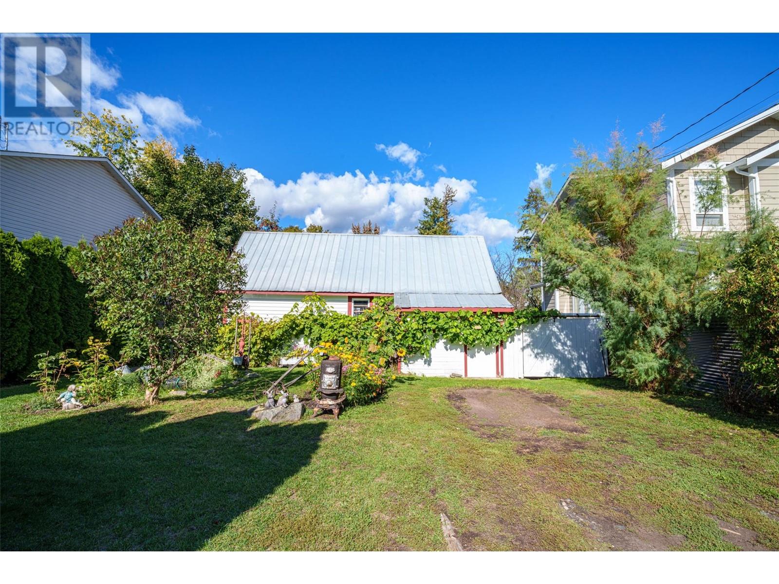 2905 Rosedale Avenue, Armstrong, British Columbia  V0E 1B1 - Photo 31 - 10345940