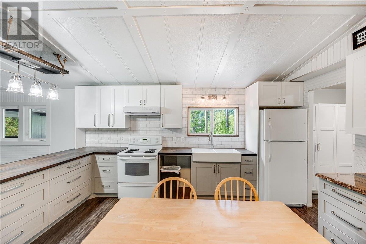 3969 Broadwater Road Unit# 10, Castlegar, British Columbia  V1N 4V5 - Photo 14 - 10345904