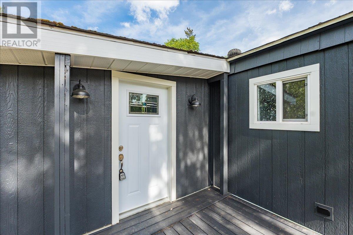3969 Broadwater Road Unit# 10, Castlegar, British Columbia  V1N 4V5 - Photo 2 - 10345904