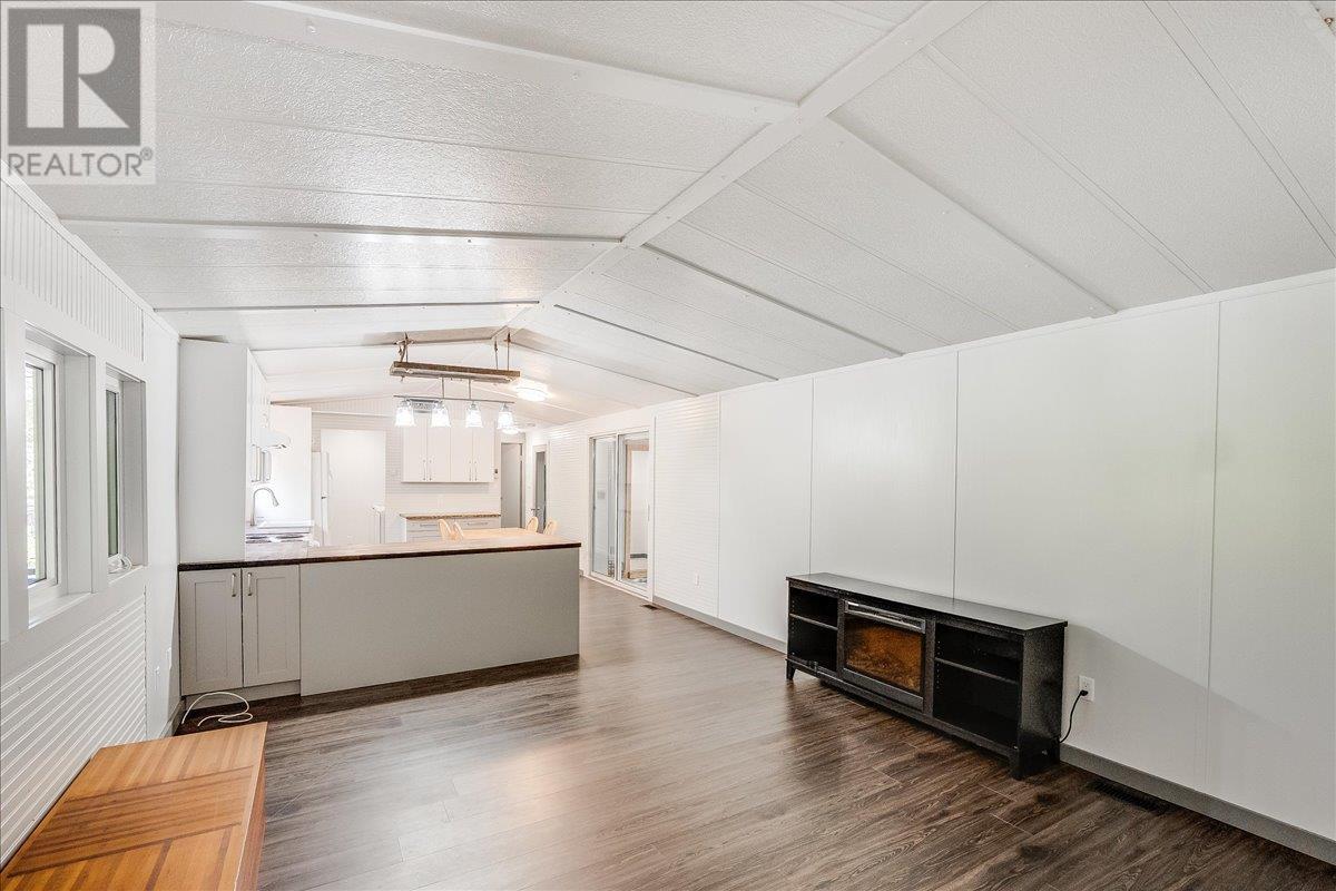 3969 Broadwater Road Unit# 10, Castlegar, British Columbia  V1N 4V5 - Photo 4 - 10345904