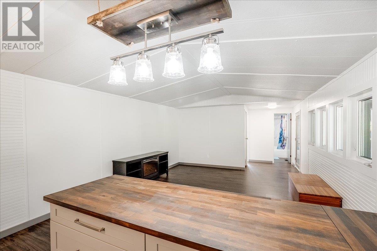 3969 Broadwater Road Unit# 10, Castlegar, British Columbia  V1N 4V5 - Photo 7 - 10345904