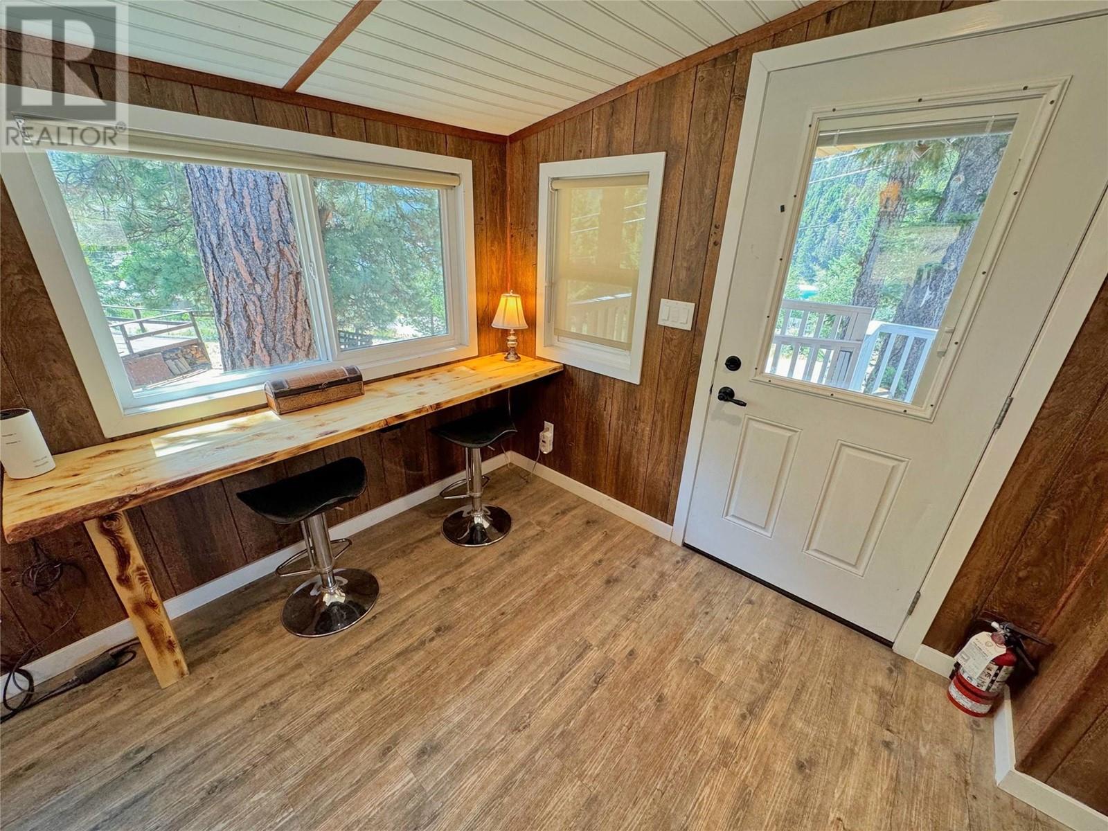 2955 Crestview Road, Princeton, British Columbia  V0X 1W0 - Photo 11 - 10345762