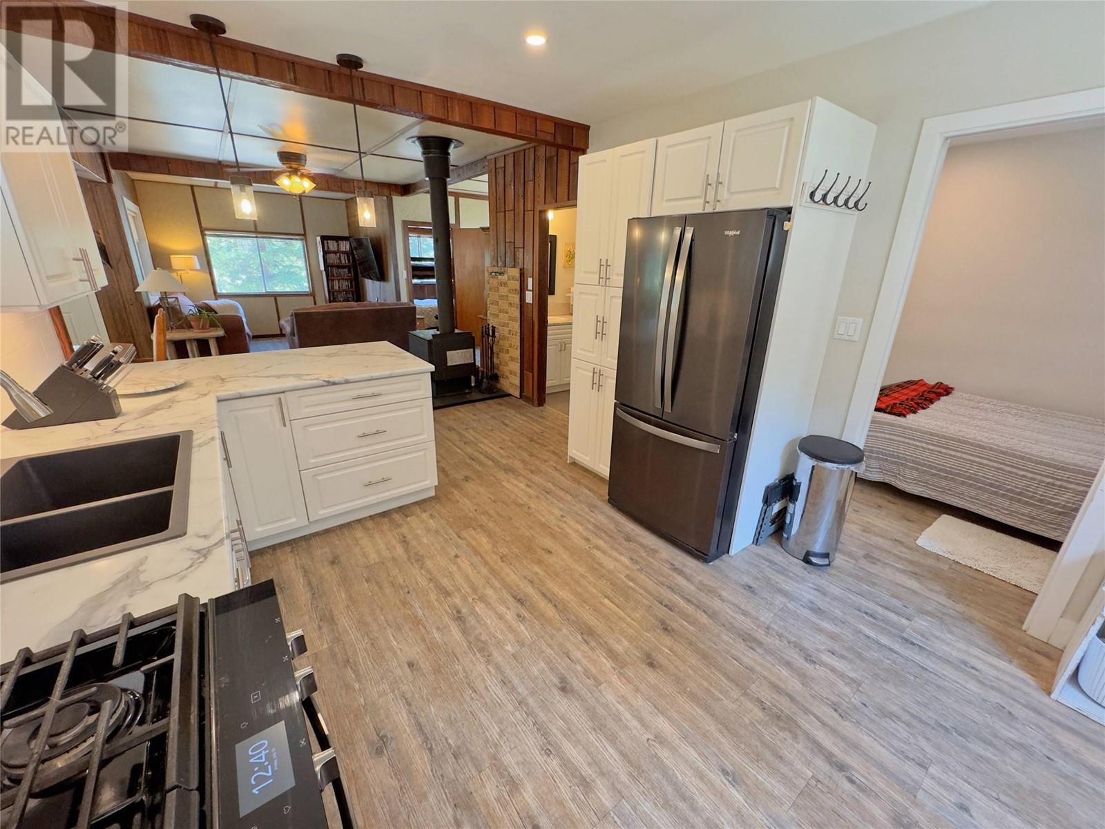 2955 Crestview Road, Princeton, British Columbia  V0X 1W0 - Photo 18 - 10345762