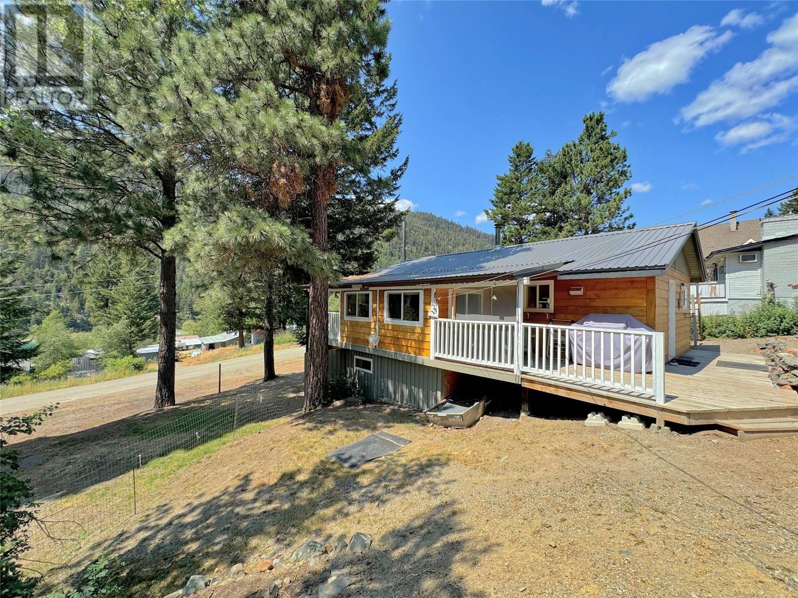 2955 Crestview Road, Princeton, British Columbia  V0X 1W0 - Photo 6 - 10345762