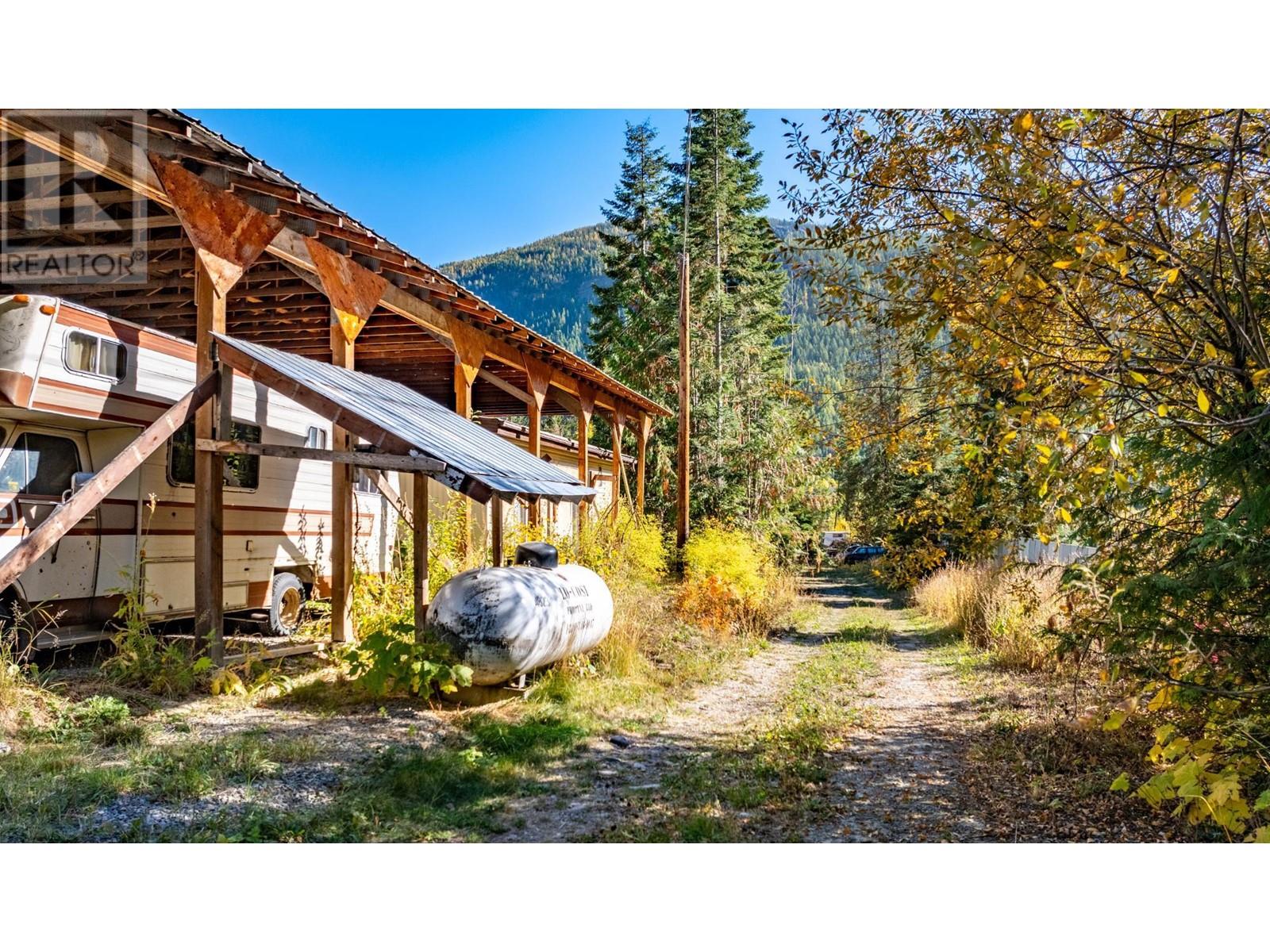 4717 Goat River North Road, Arrow Creek, British Columbia  V0B 1G9 - Photo 32 - 10345978