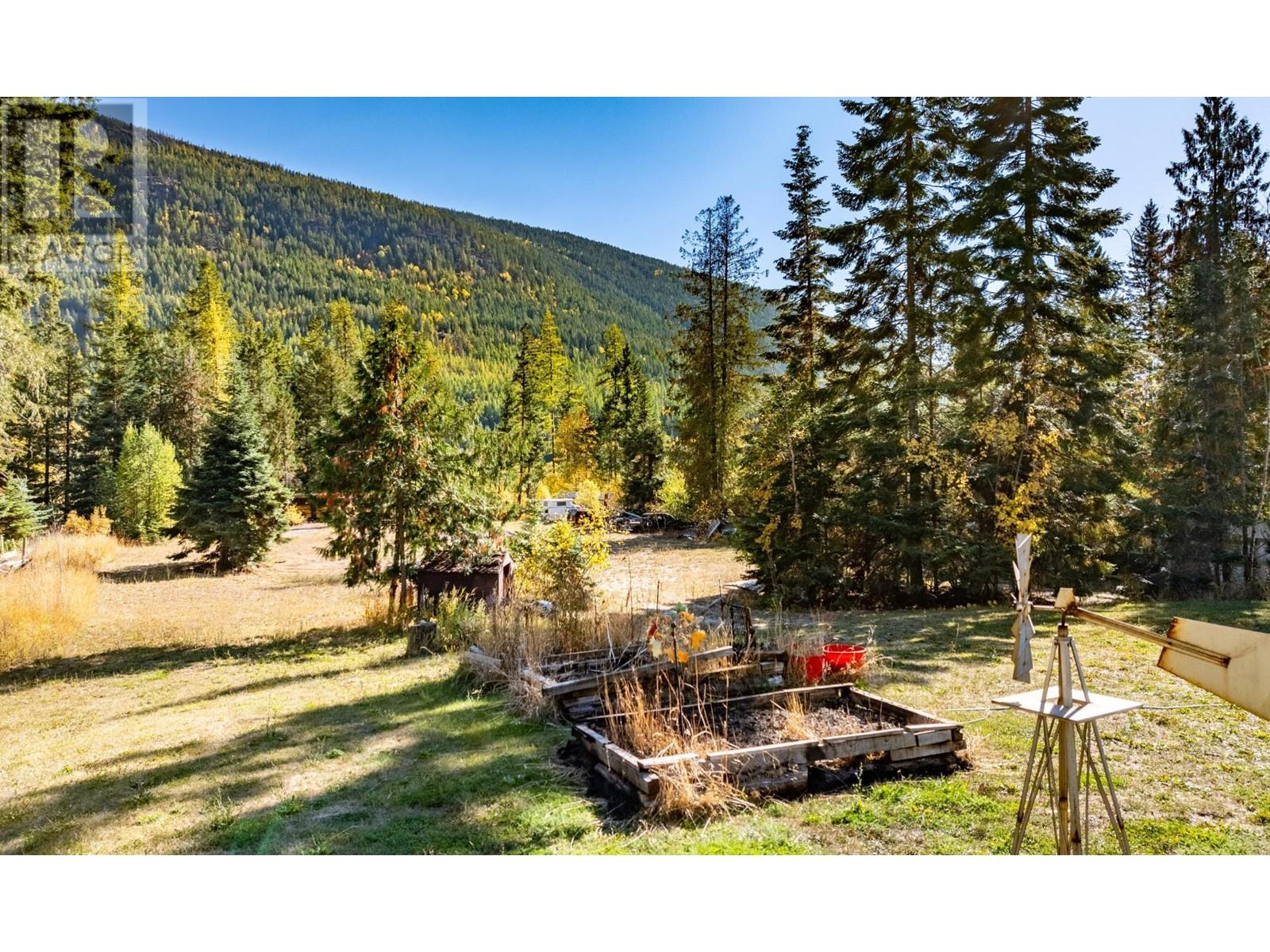 4717 Goat River North Road, Arrow Creek, British Columbia  V0B 1G9 - Photo 5 - 10345978