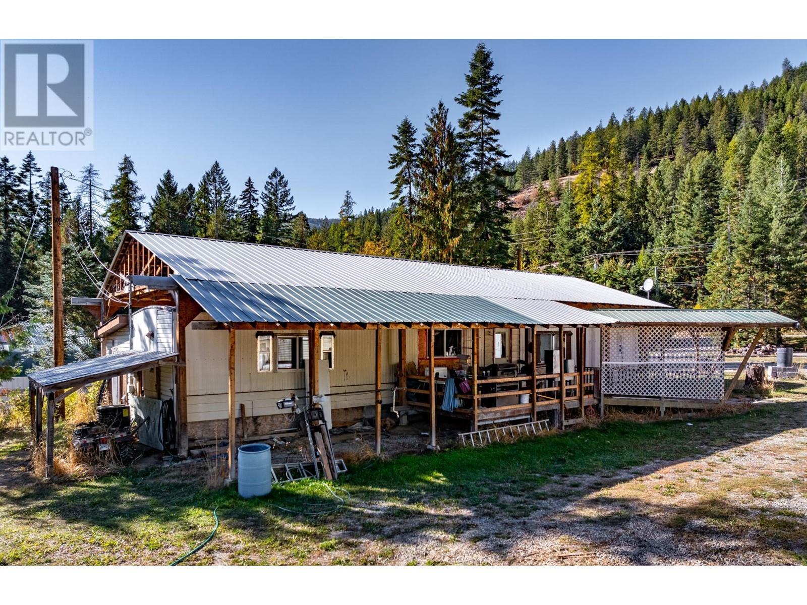 4717 Goat River North Road, Arrow Creek, British Columbia  V0B 1G9 - Photo 6 - 10345978