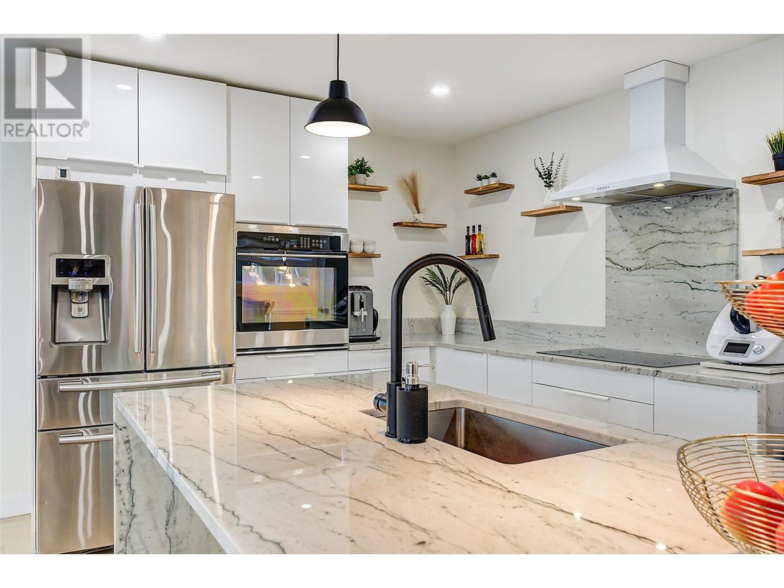 6178 Lipsett Avenue, Peachland, British Columbia  V0H 1X7 - Photo 30 - 10345894