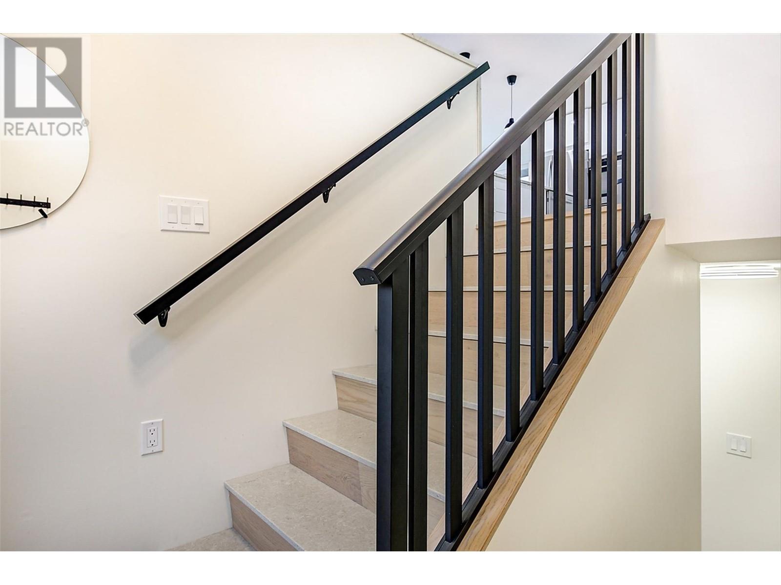 6178 Lipsett Avenue, Peachland, British Columbia  V0H 1X7 - Photo 44 - 10345894