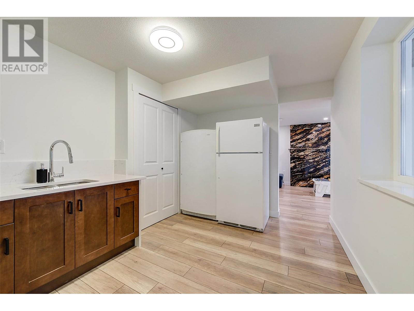 6178 Lipsett Avenue, Peachland, British Columbia  V0H 1X7 - Photo 51 - 10345894