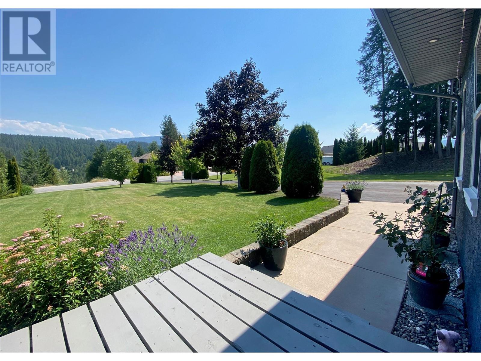2726 Golf Course Drive, Blind Bay, British Columbia  V0E 1H2 - Photo 11 - 10345229