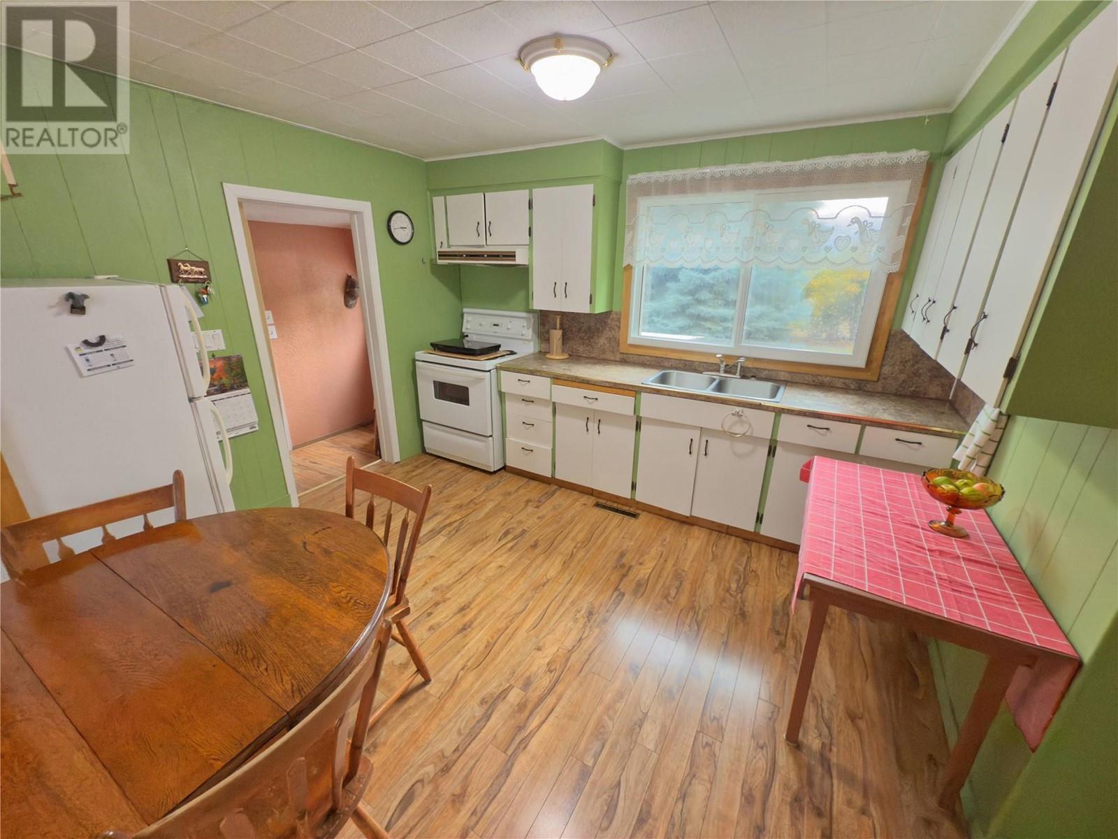 5218 Haynes Road, Oliver, British Columbia  V0H 1T1 - Photo 10 - 10345967