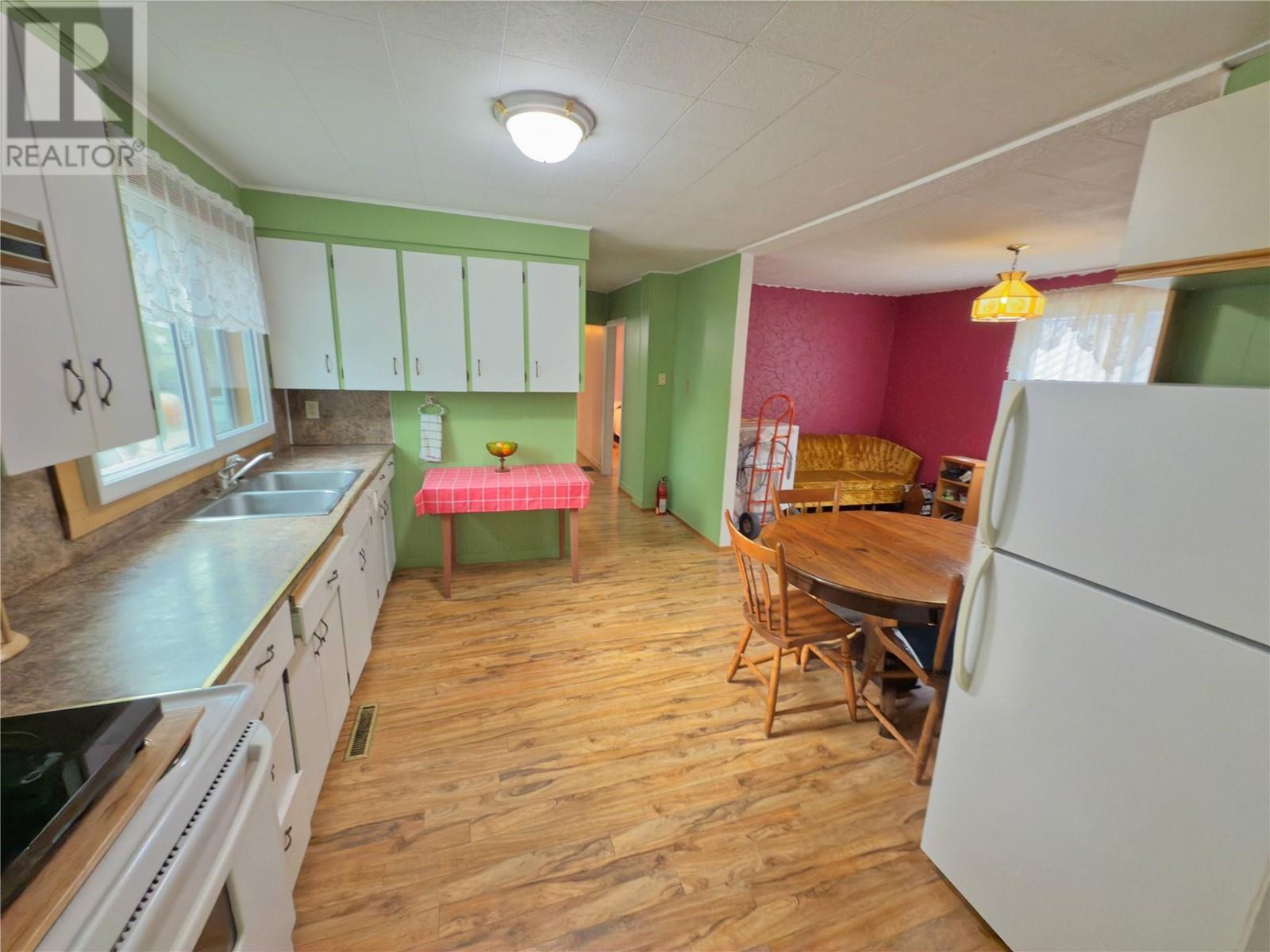 5218 Haynes Road, Oliver, British Columbia  V0H 1T1 - Photo 11 - 10345967