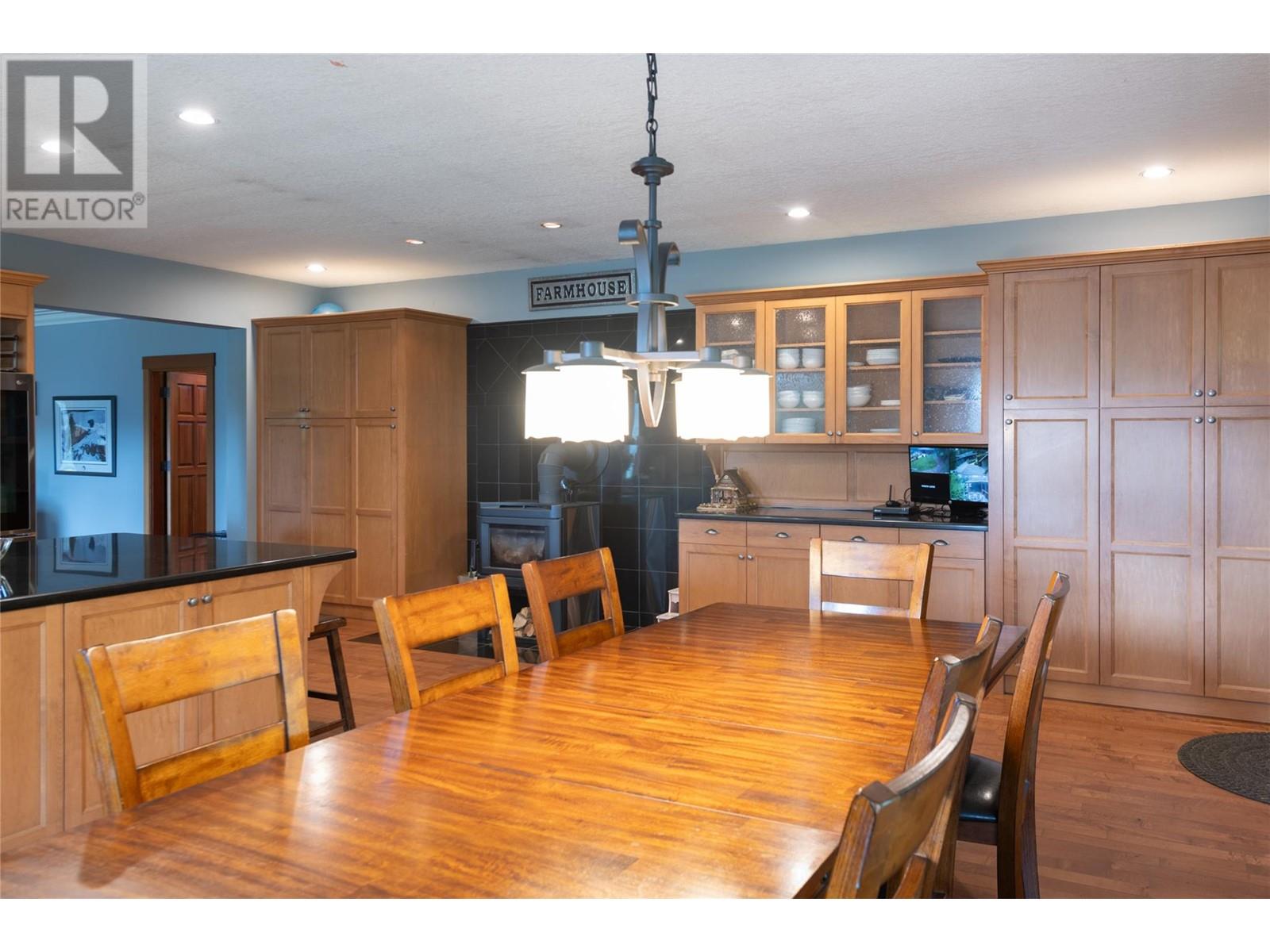 3045 Lindberg Road, Sorrento, British Columbia  V0E 2W1 - Photo 13 - 10345921