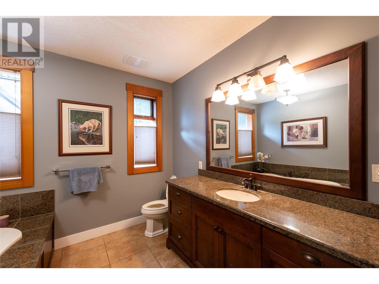 3045 Lindberg Road, Sorrento, British Columbia  V0E 2W1 - Photo 23 - 10345921