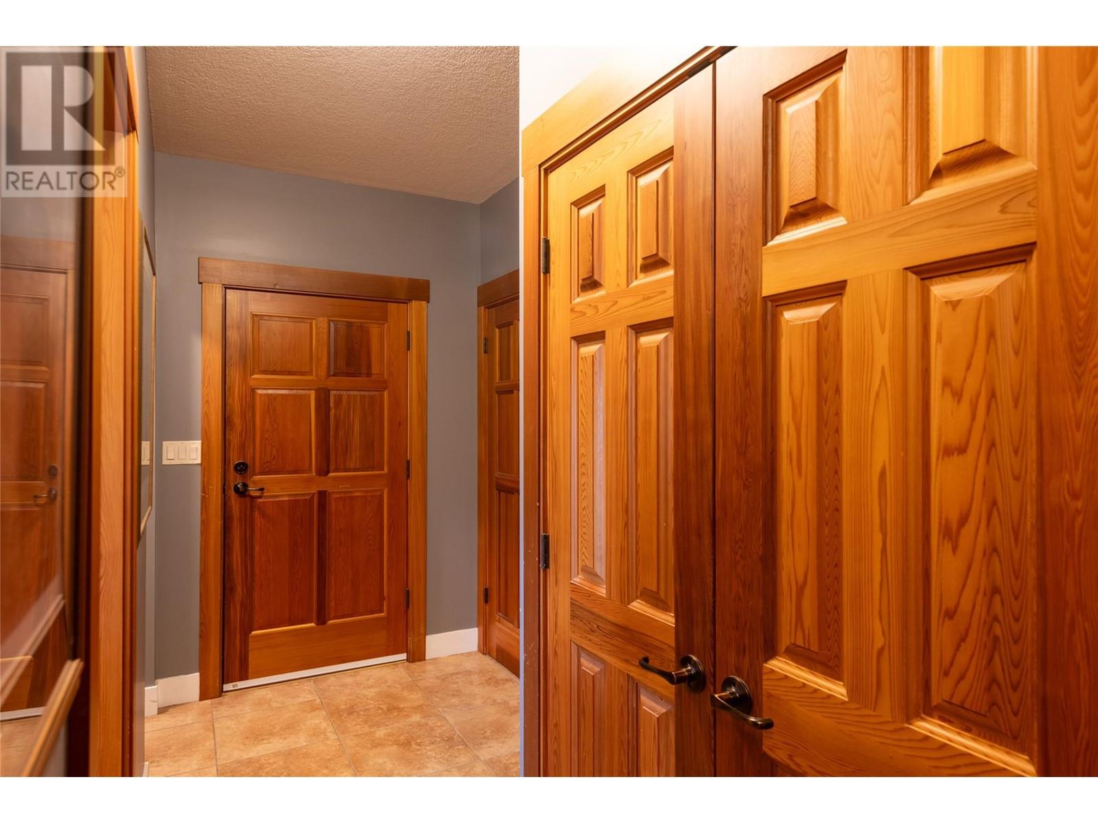 3045 Lindberg Road, Sorrento, British Columbia  V0E 2W1 - Photo 24 - 10345921