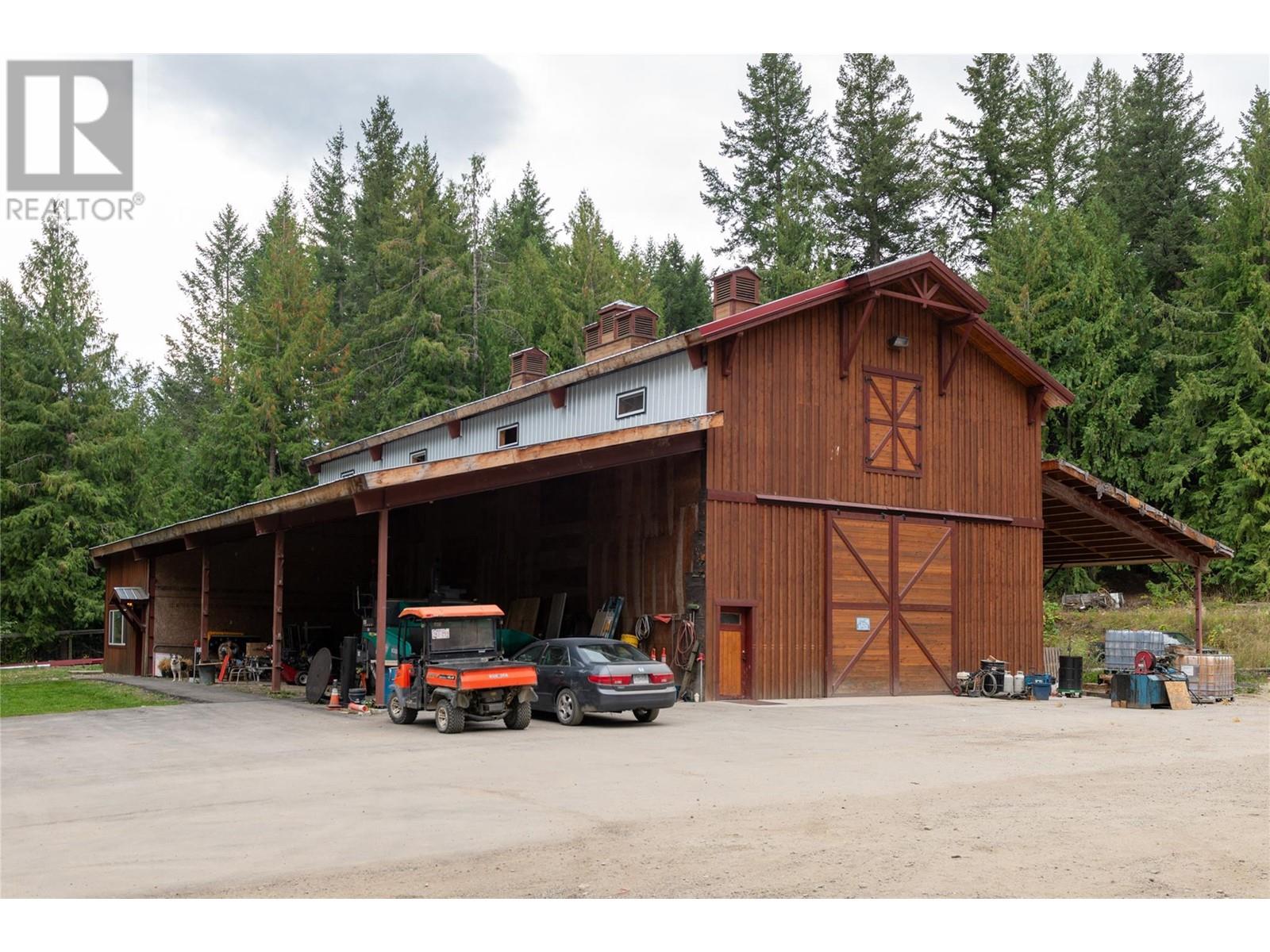 3045 Lindberg Road, Sorrento, British Columbia  V0E 2W1 - Photo 30 - 10345921